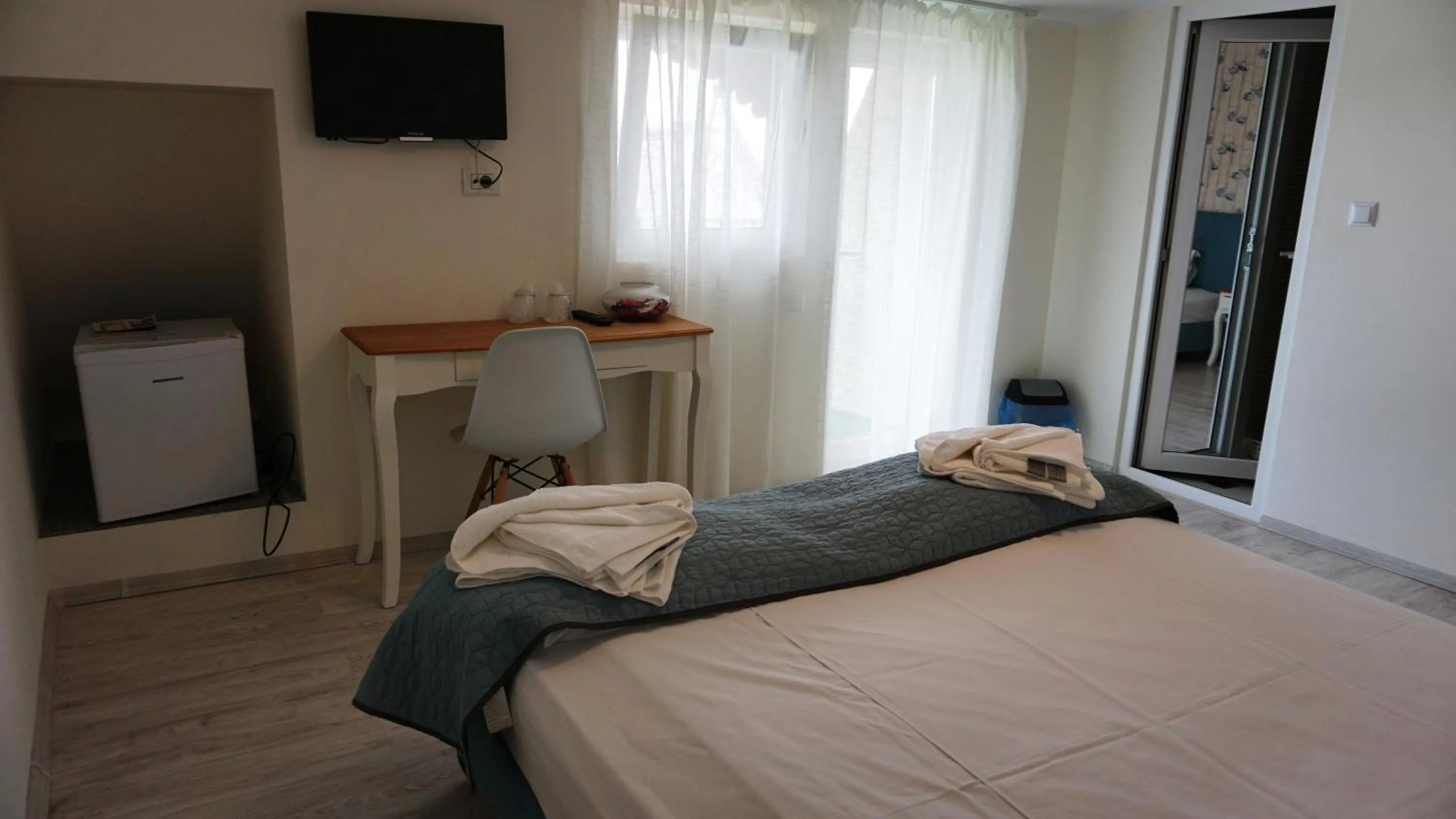 Photo of the whole room, Bed in OITUZ Boutique Residence