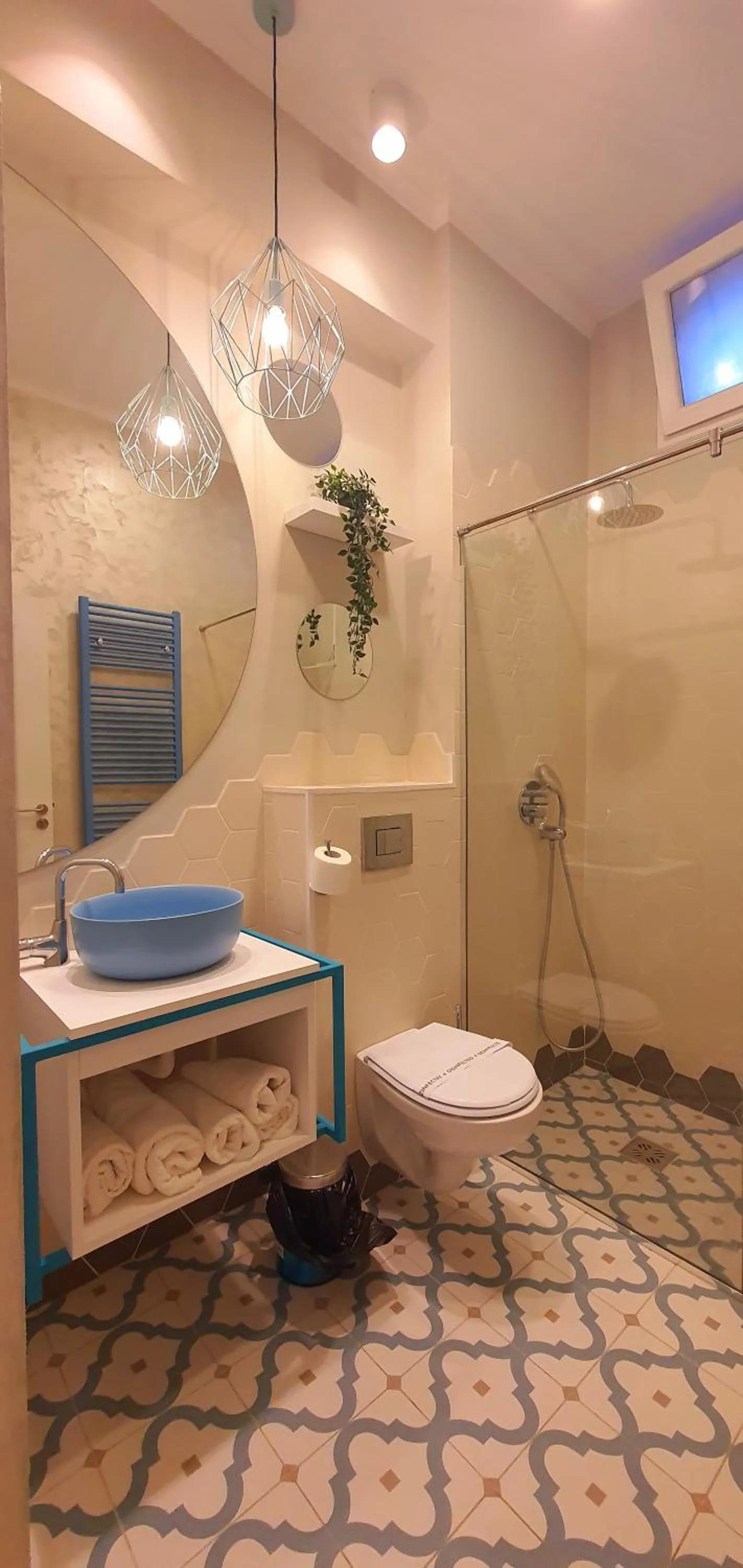 Toilet in OITUZ Boutique Residence