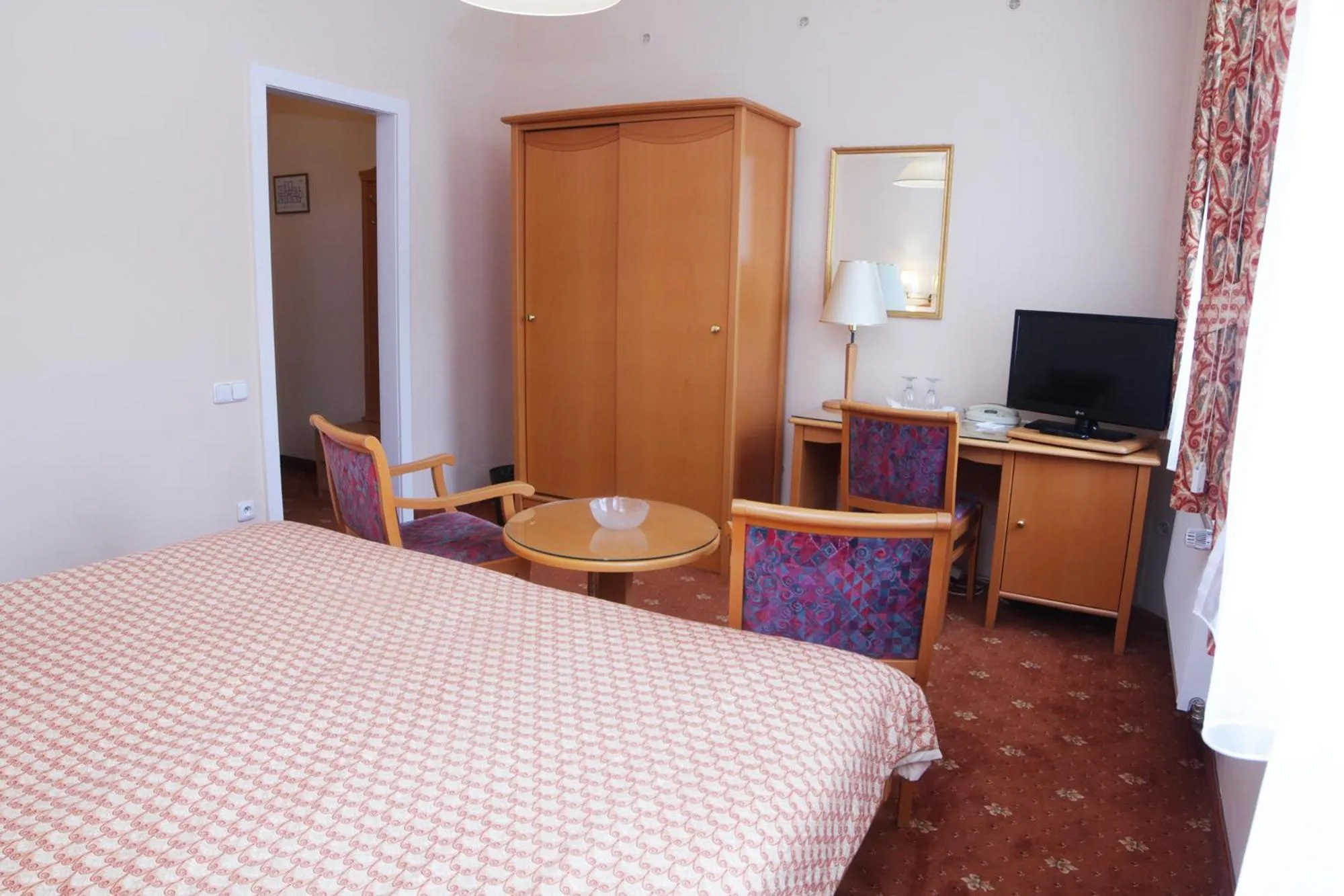 Photo of the whole room, Bed in Hotel Pavlov