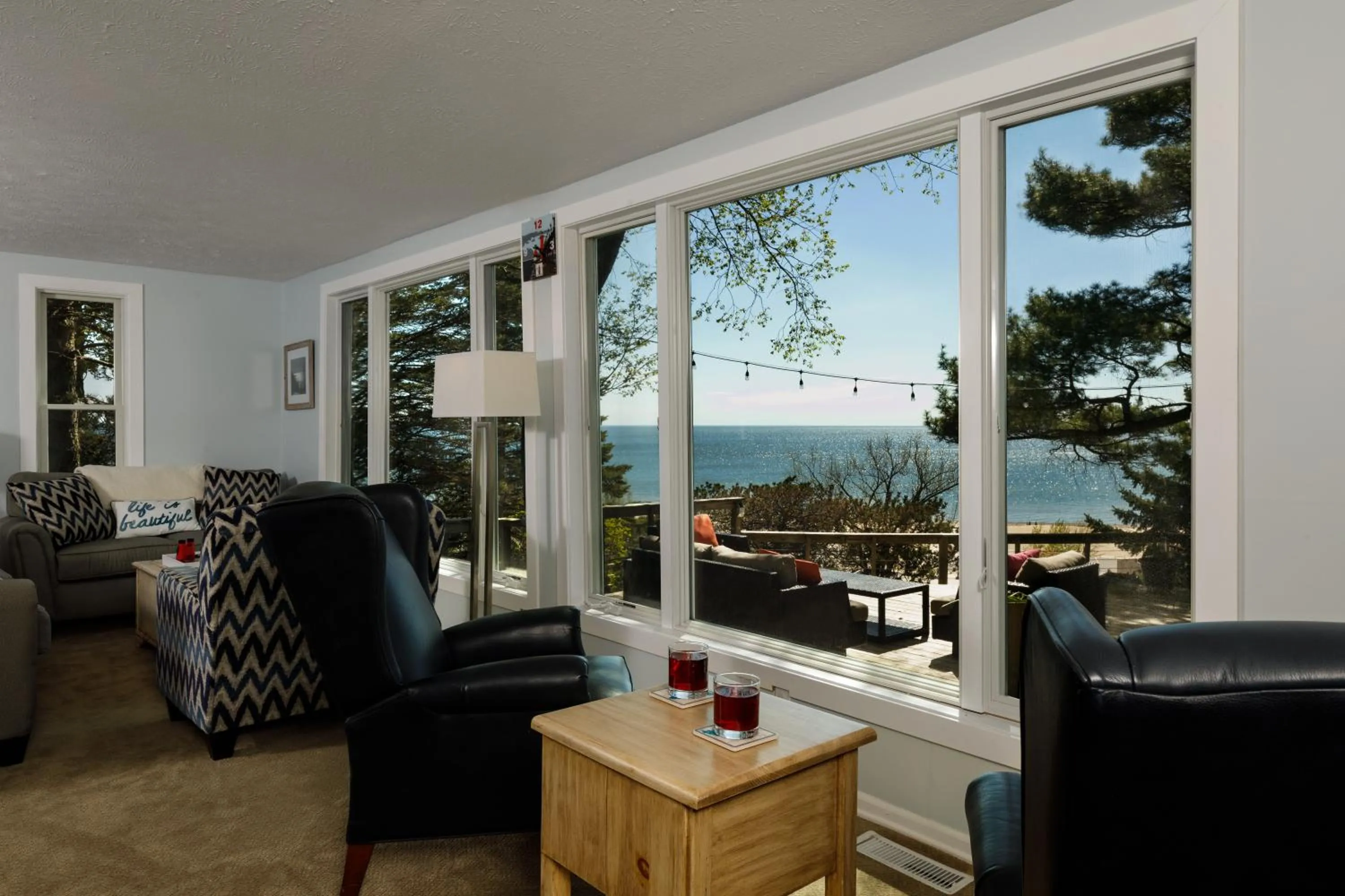 Seating area in Looking Glass Beachfront Inn