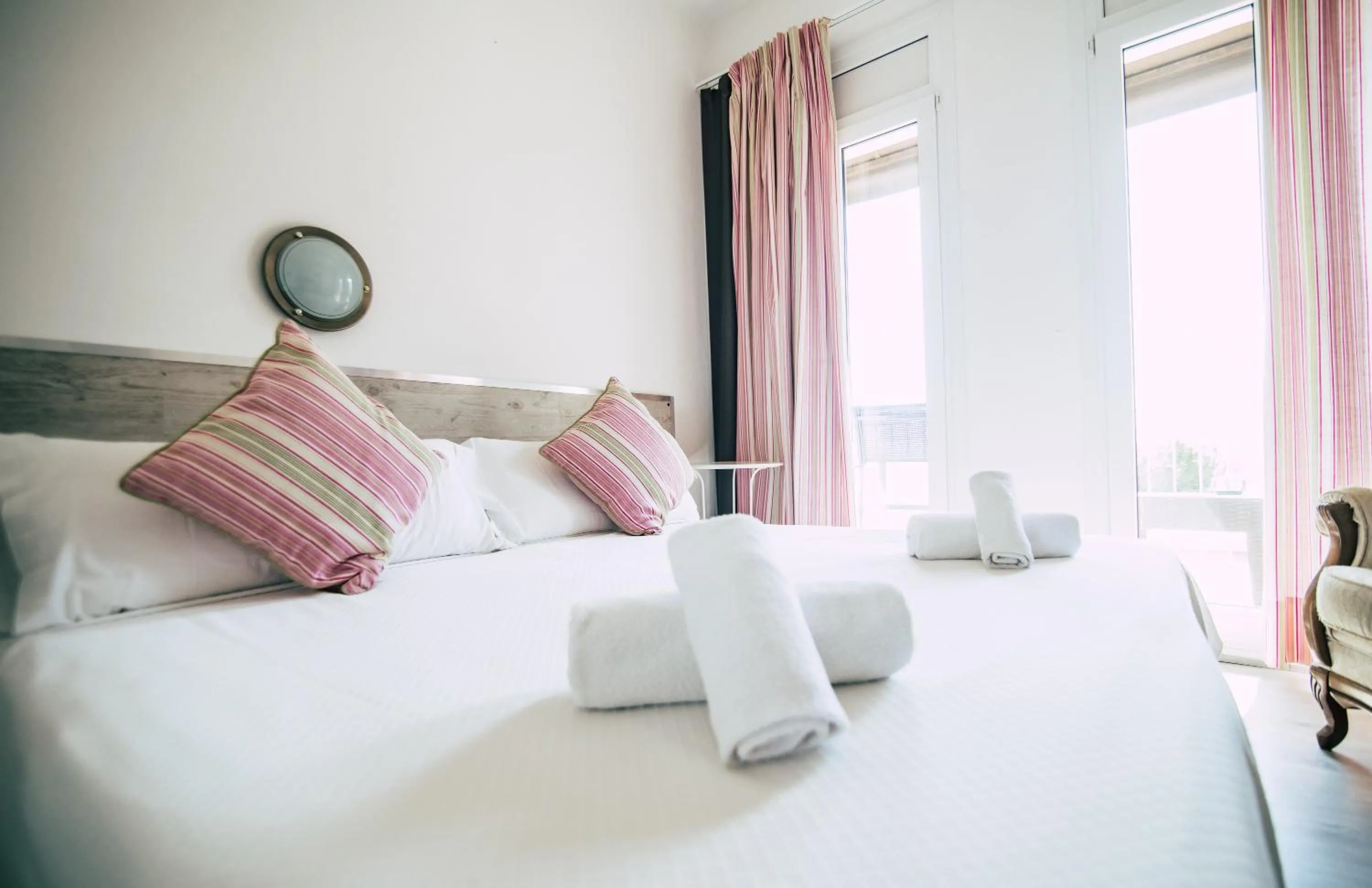 Photo of the whole room, Bed in Hostal La Llagosta