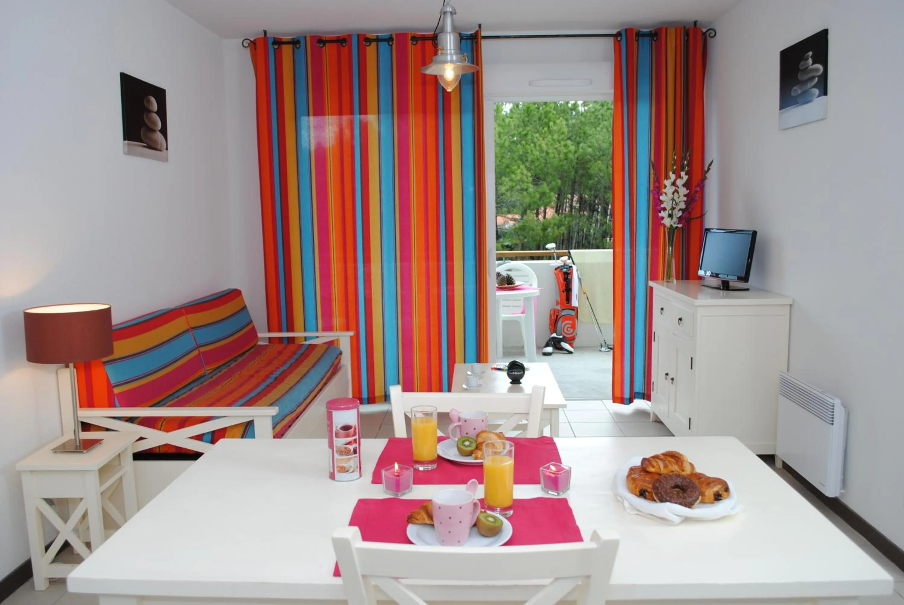 Dining area in Résidence Néméa Les Terrasses de l'Océan