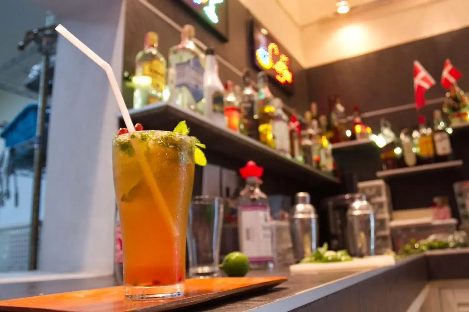 Lounge or bar in The Oriental Tropical Beach at VIP Resort Lounge or bar in The Oriental Tropical Beach at VIP Resort