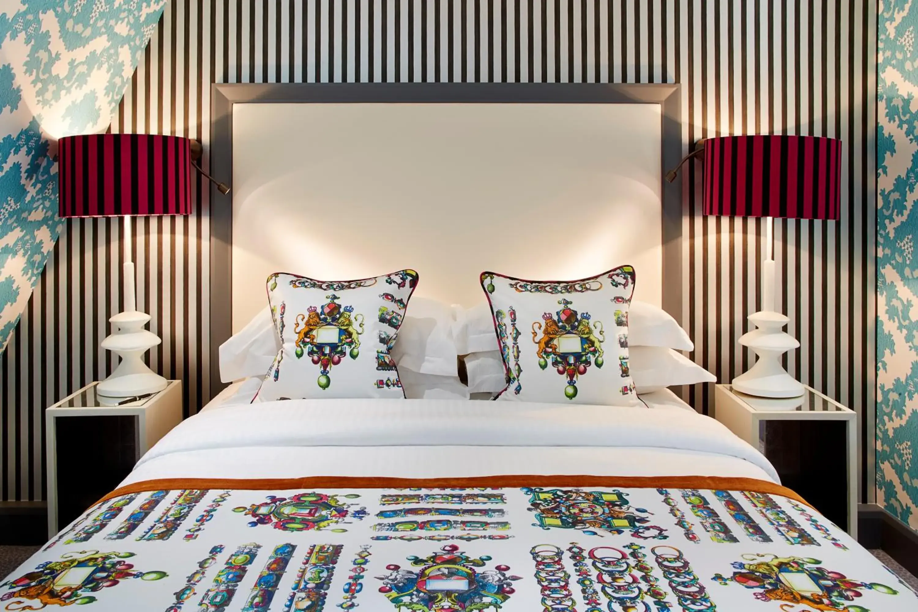 Bed in The Mandeville Hotel Bed in The Mandeville Hotel