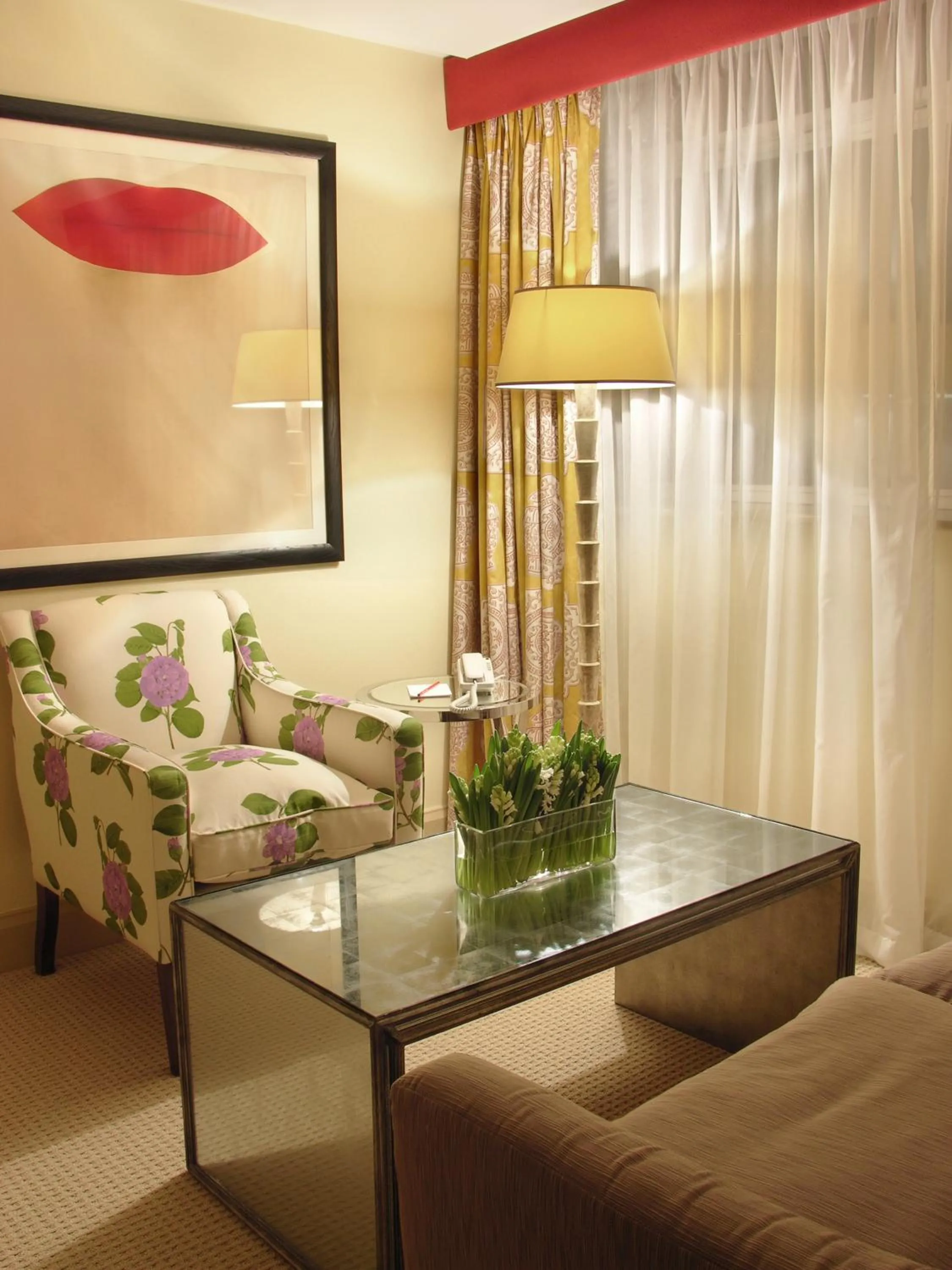 Seating area in The Mandeville Hotel