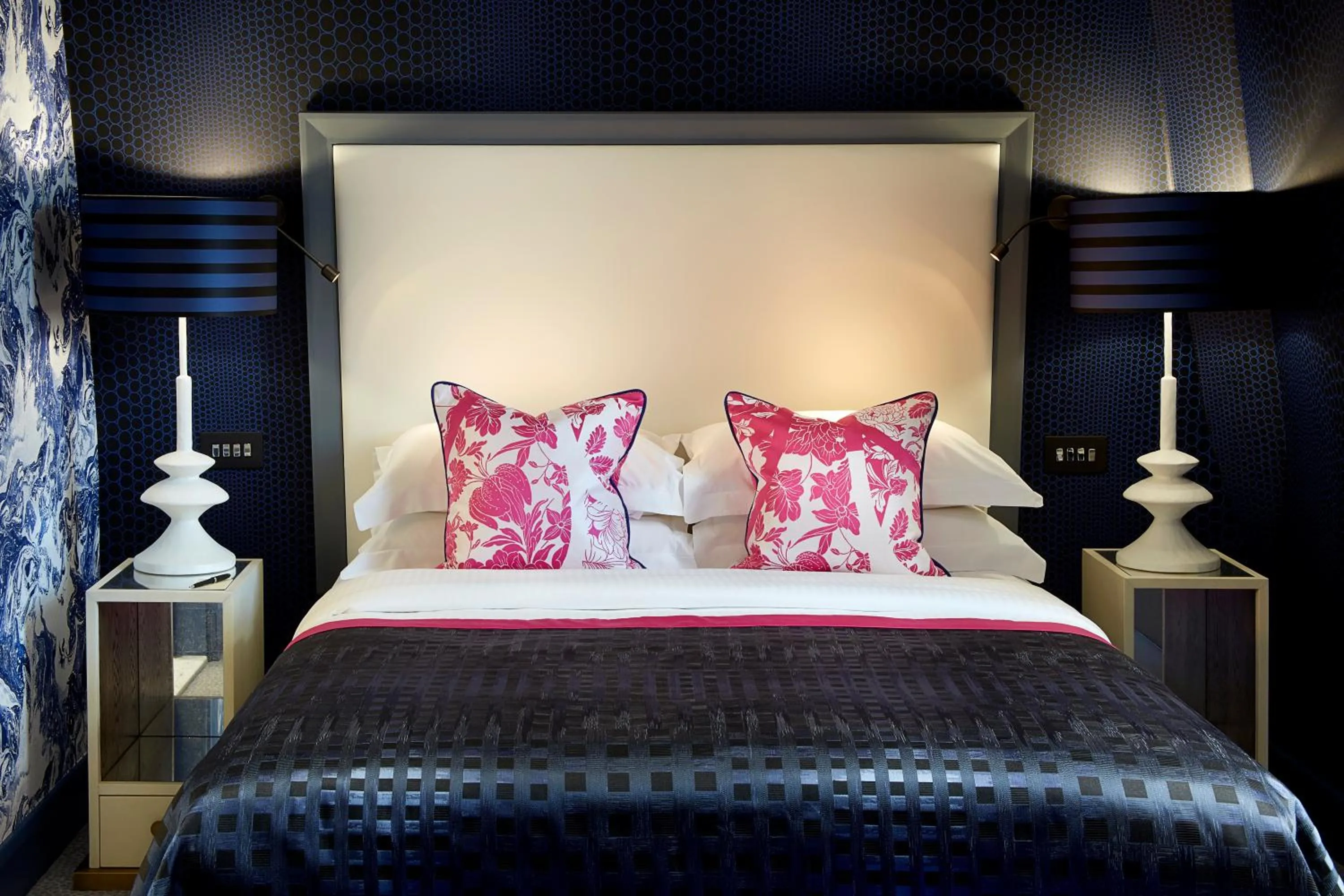 Bed in The Mandeville Hotel