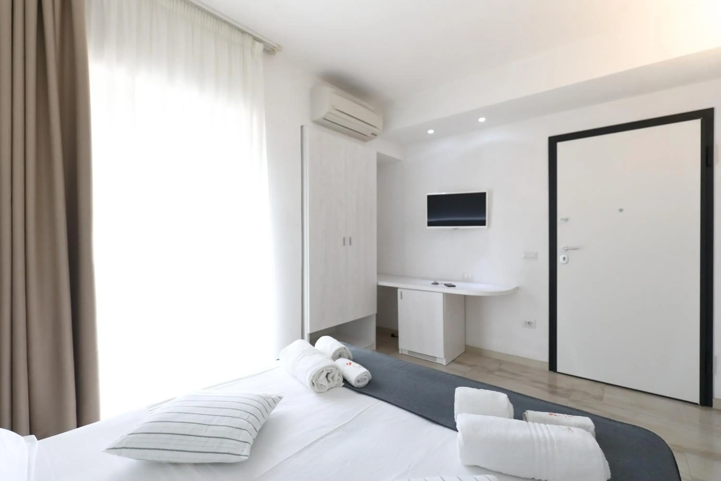Double Room - single occupancy in L' Arcobaleno Resort Double Room - single occupancy in L' Arcobaleno Resort