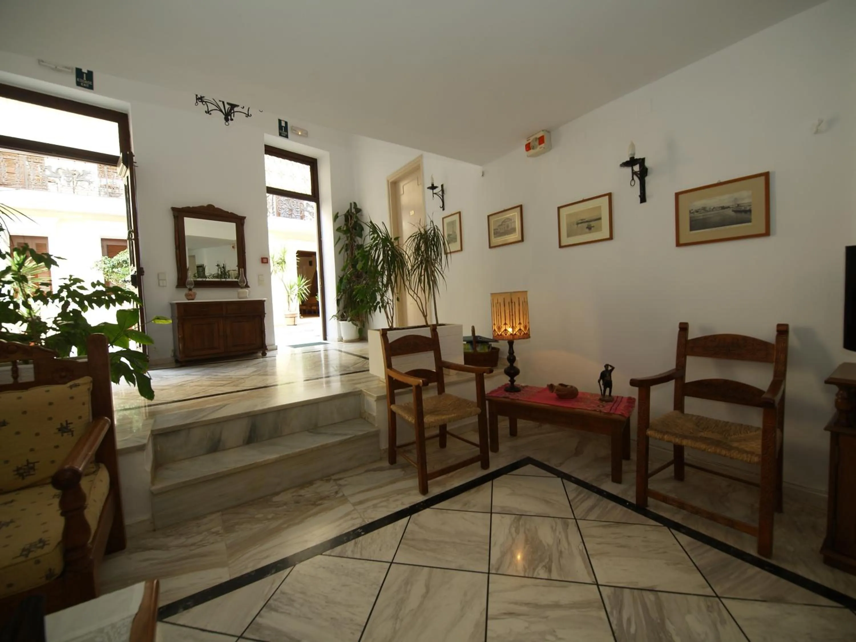 Communal lounge/ TV room in Casa Veneta