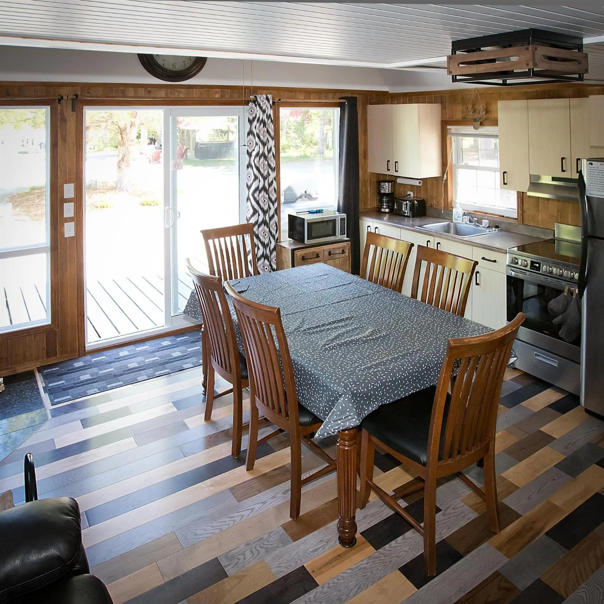 Camping Chalets Spas Pignons Rouges