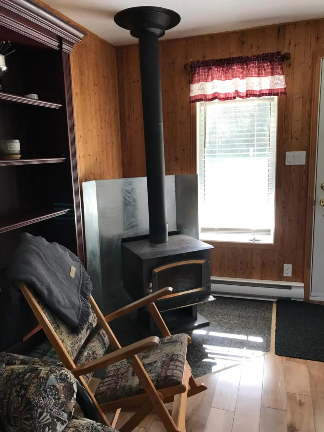 Camping Chalets Spas Pignons Rouges