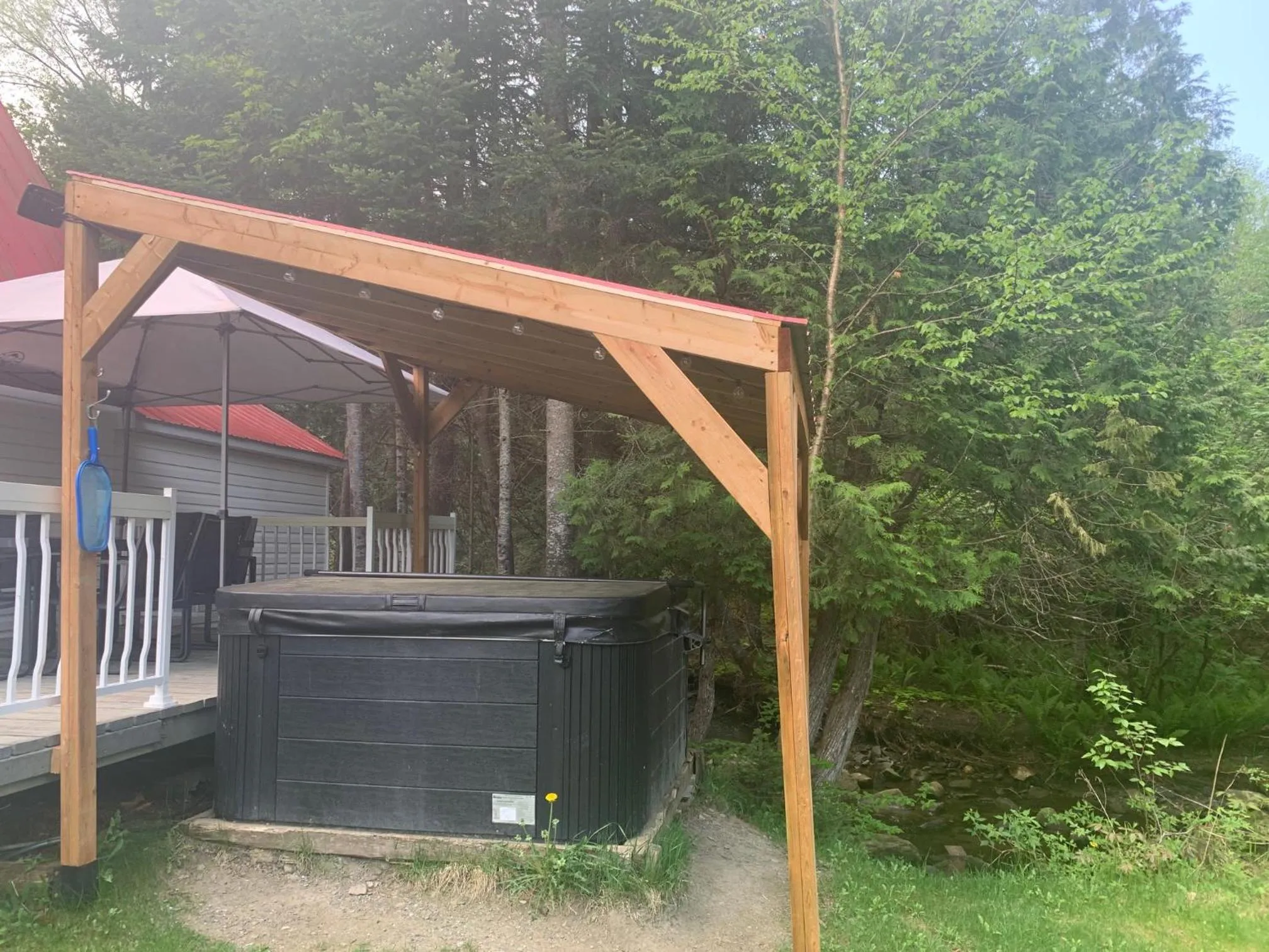 Camping Chalets Spas Pignons Rouges