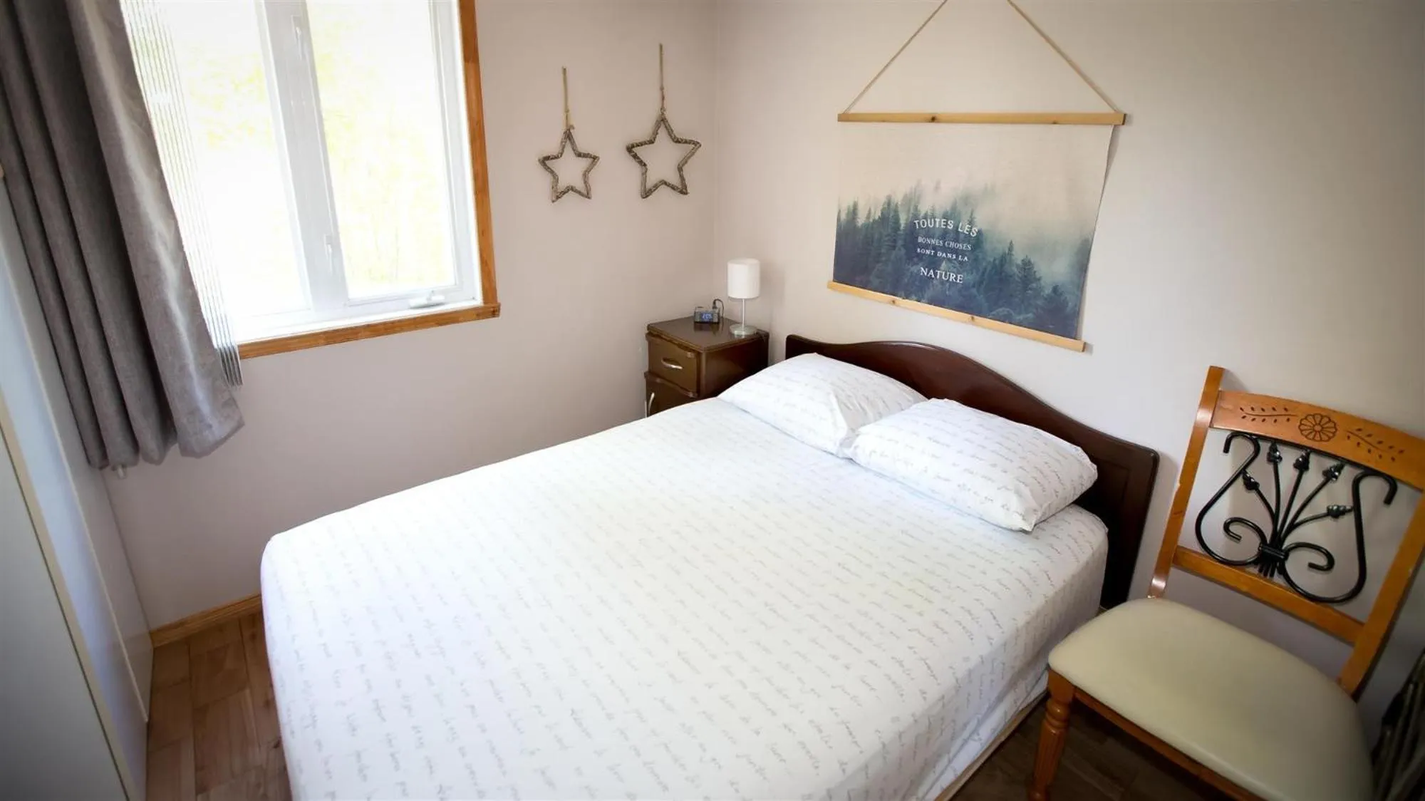 Bedroom, Bed in Camping Chalets Spas Pignons Rouges