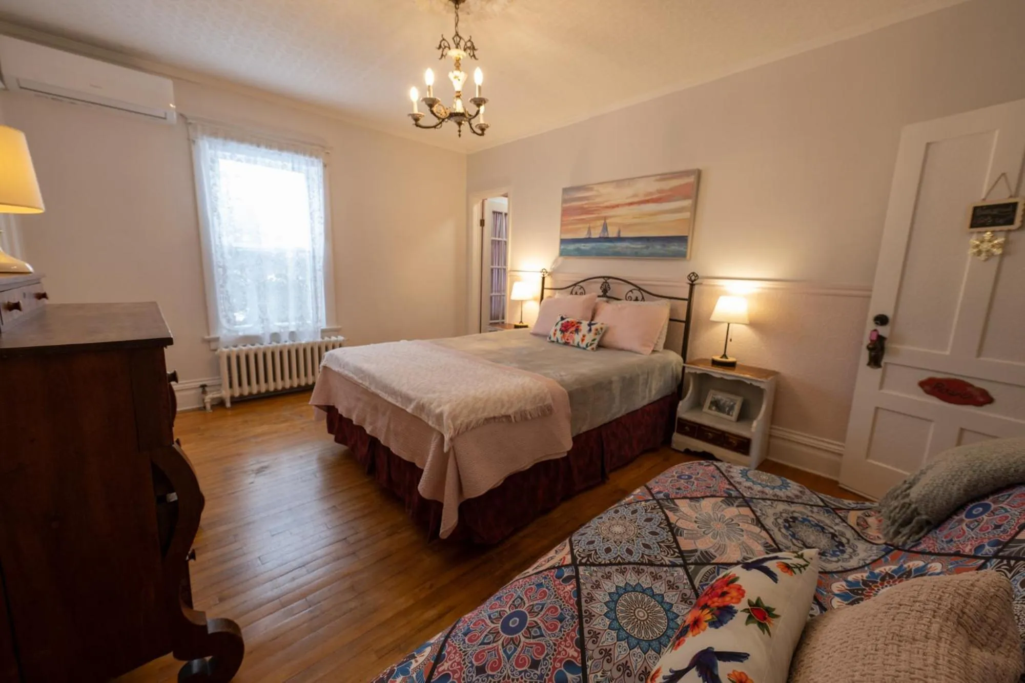 Photo of the whole room, Bed in À Tout Venant B&B