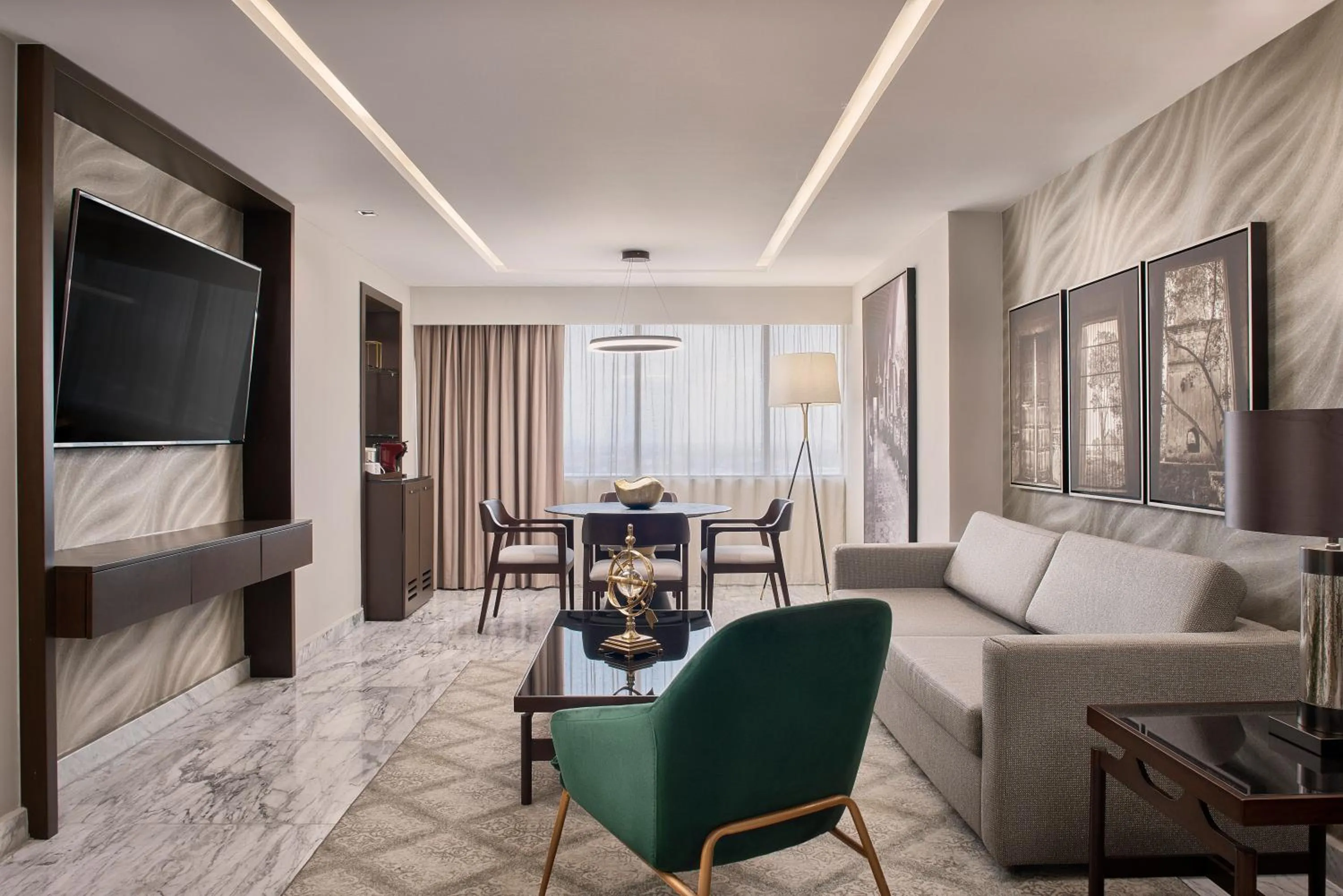 Communal lounge/ TV room in Hyatt Regency Merida