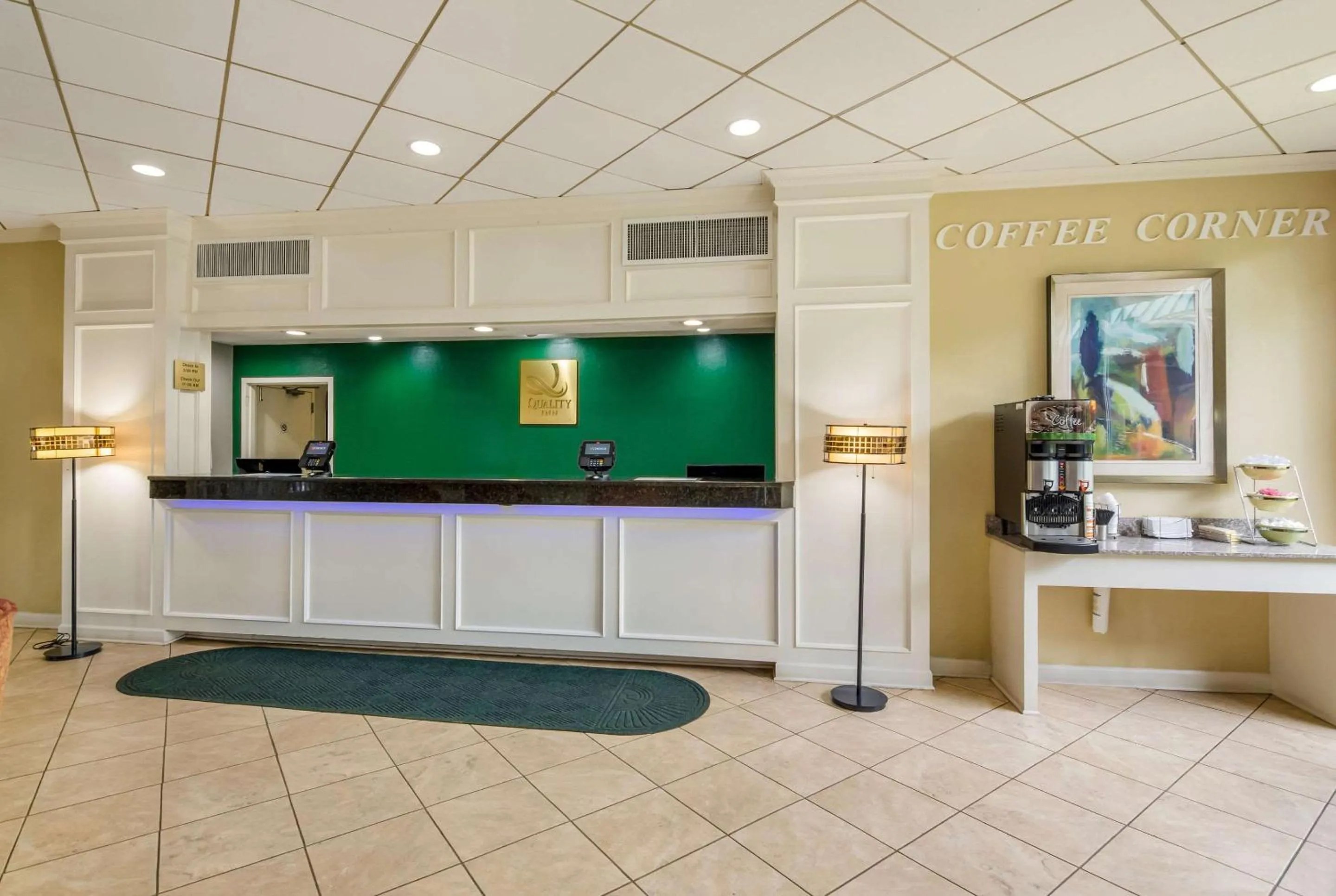 Lobby or reception in Quality Inn Roanoke Airport