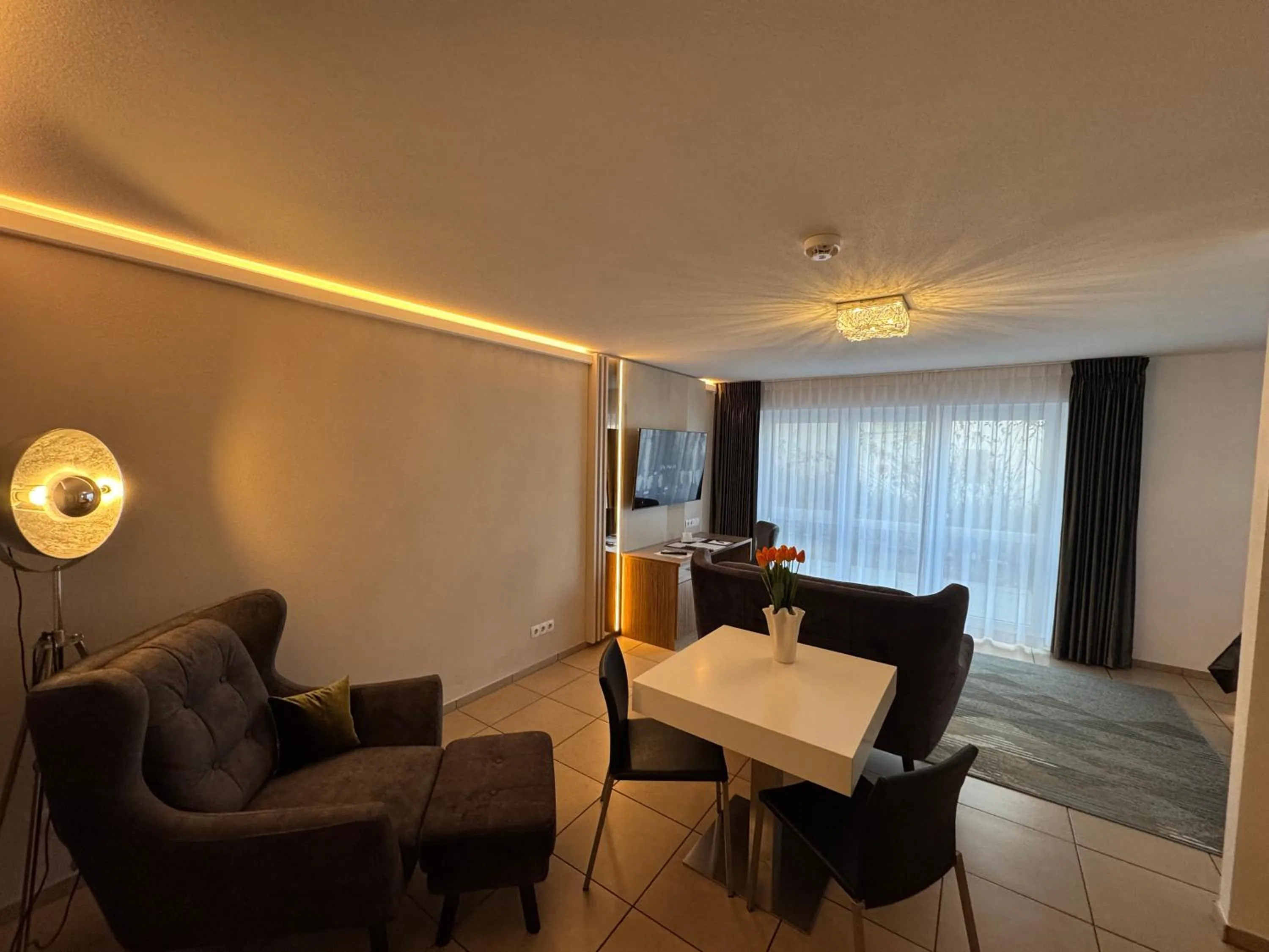 Boardinghouse HOME - adults only -