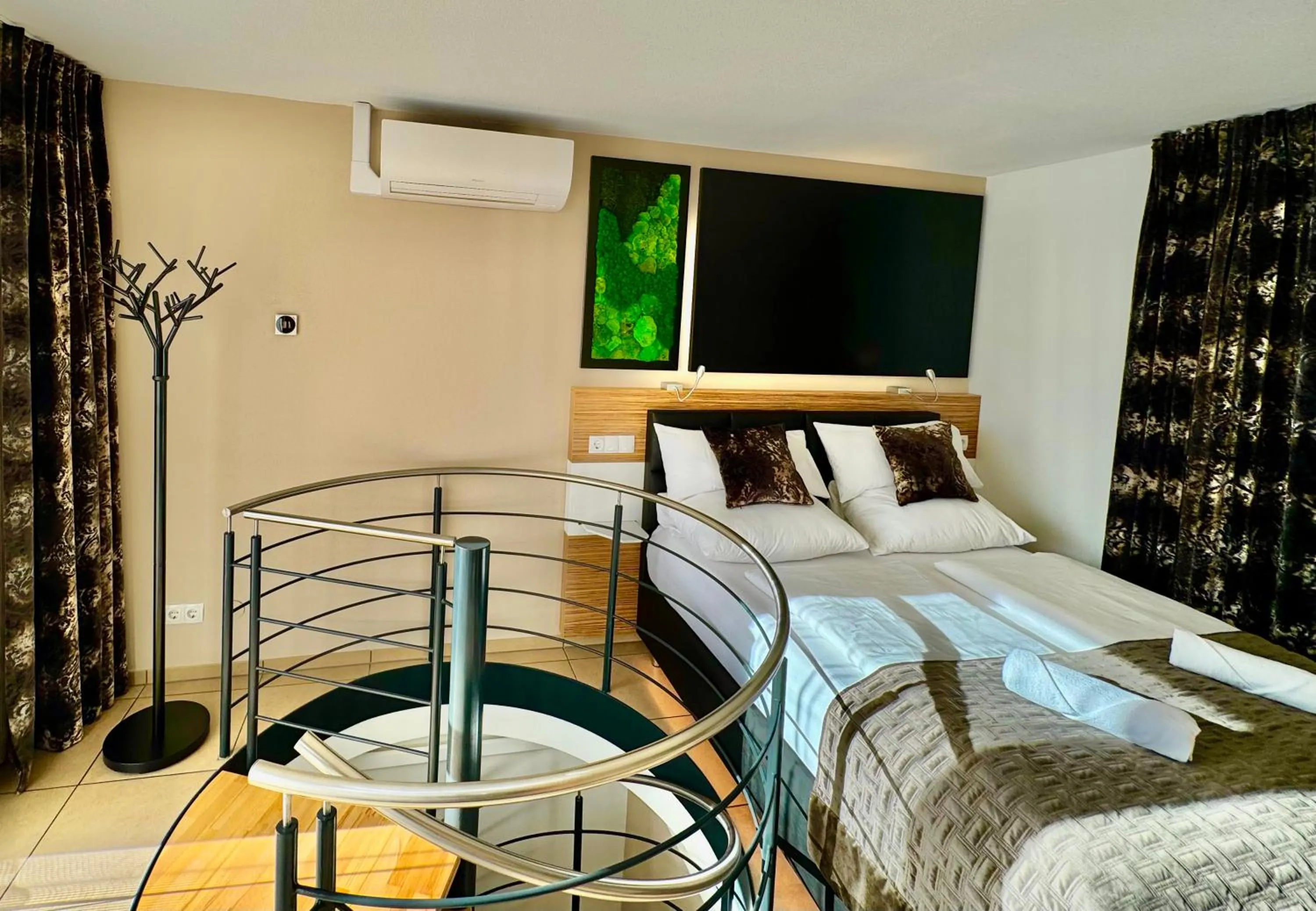 Bed in Boardinghouse HOME - adults only -