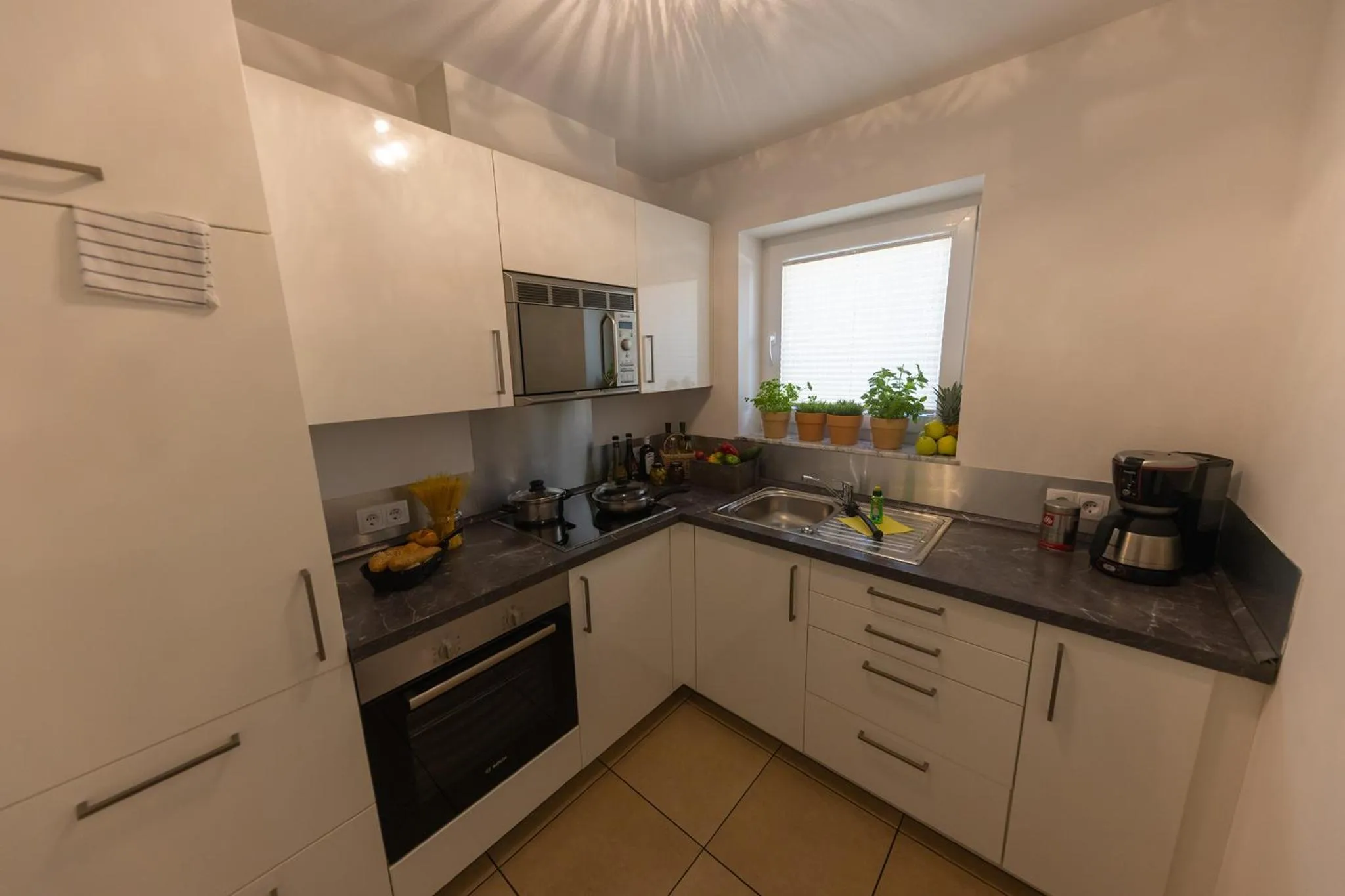 Coffee/tea facilities in Boardinghouse HOME - adults only -