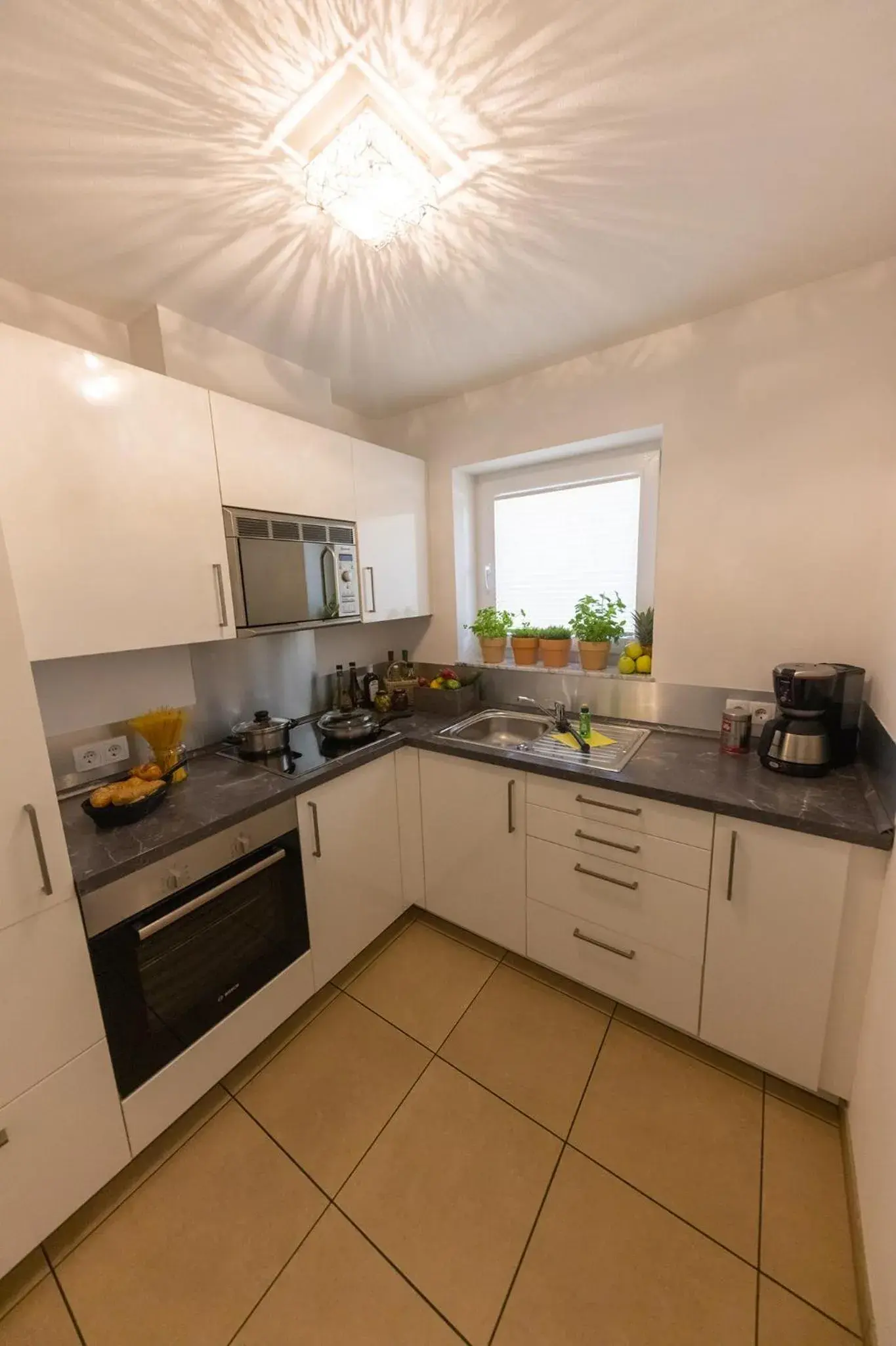 Deluxe Apartment B with kitchen and balcony or terrace in Boardinghouse HOME - adults only - Deluxe Apartment B with kitchen and balcony or terrace in Boardinghouse HOME - adults only -