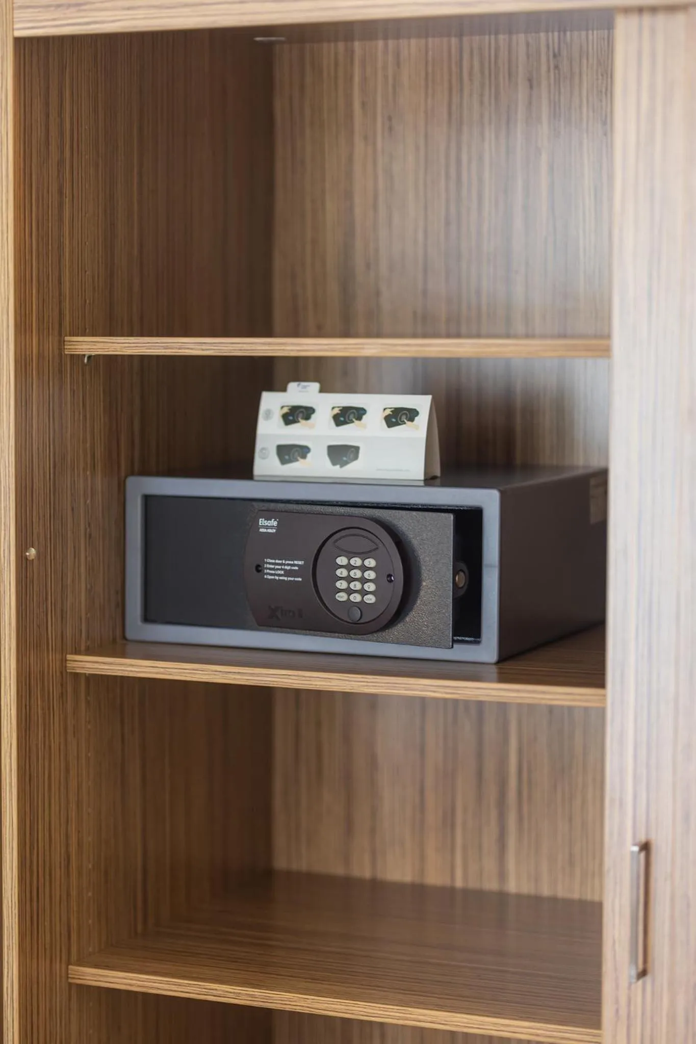 safe in Boardinghouse HOME - adults only -