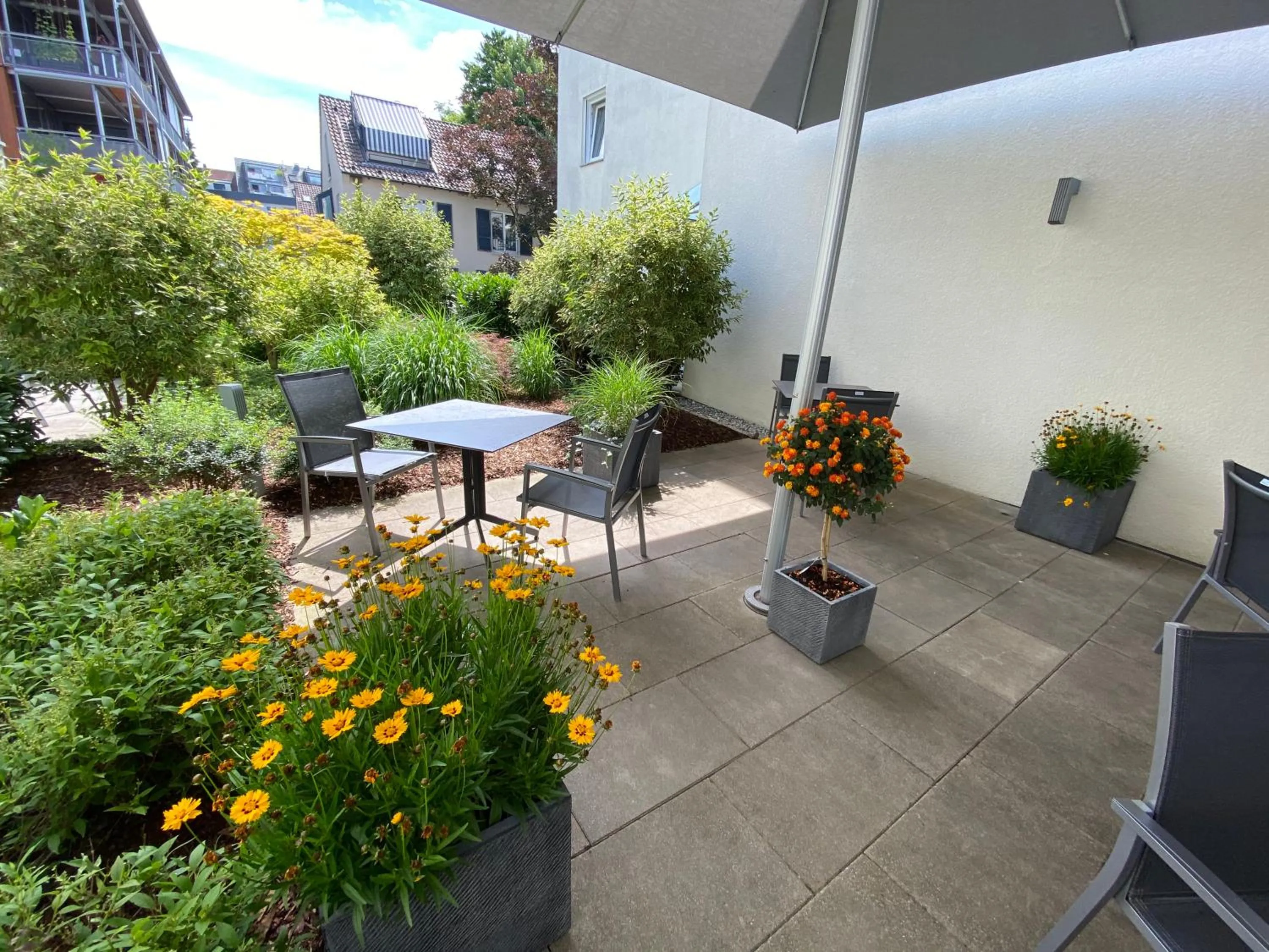 Breakfast in Boardinghouse HOME - adults only -