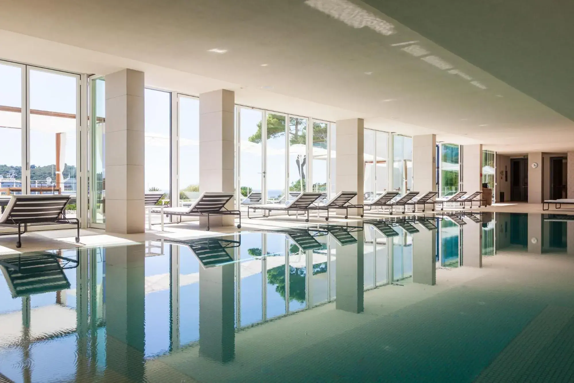 Swimming pool in Villa Dubrovnik