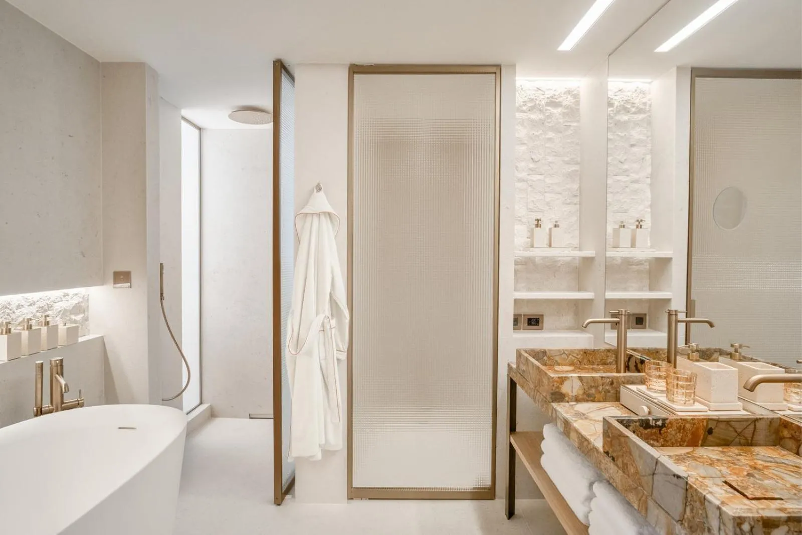 Shower in Villa Dubrovnik