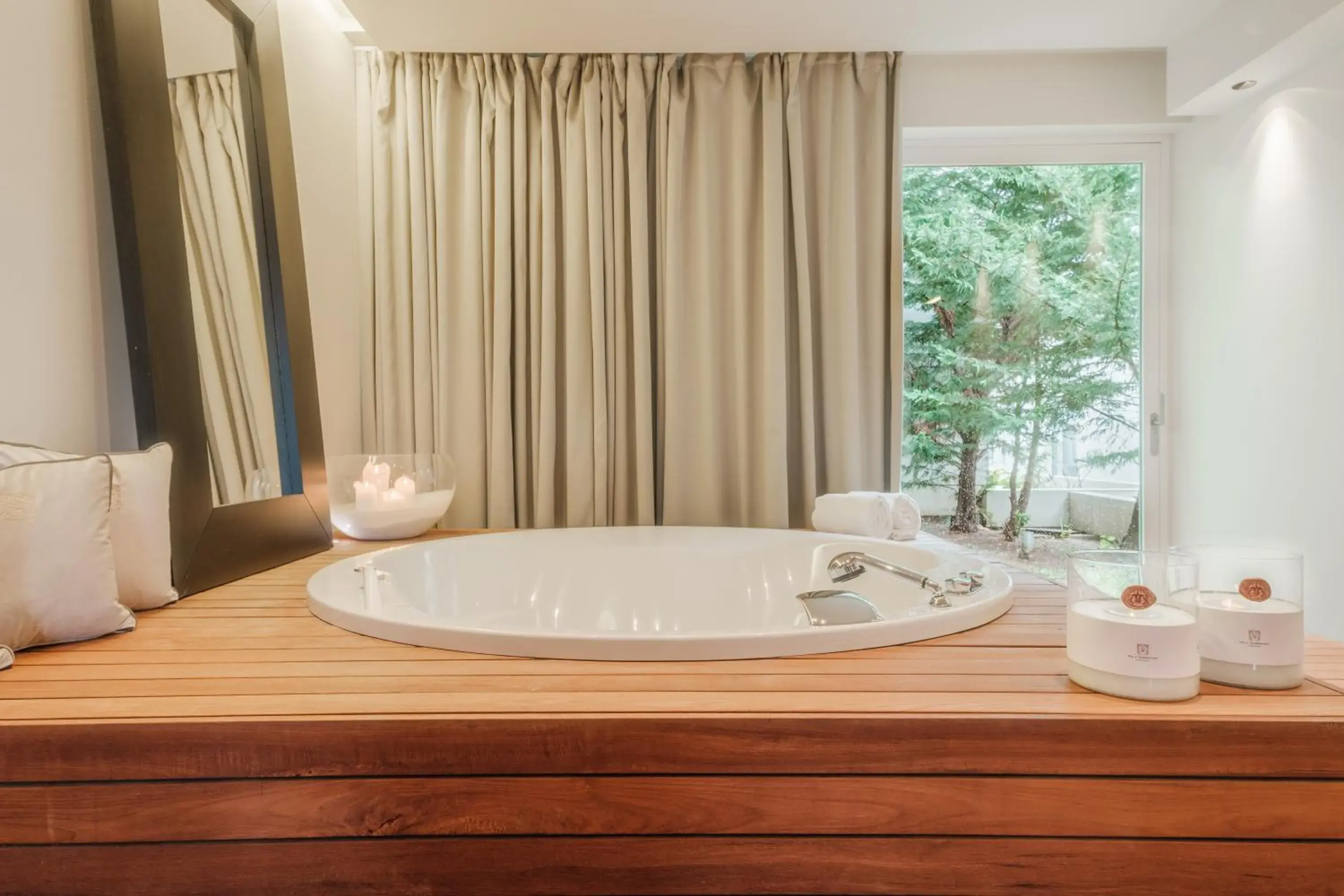 Living room, Bathroom in Villa Dubrovnik