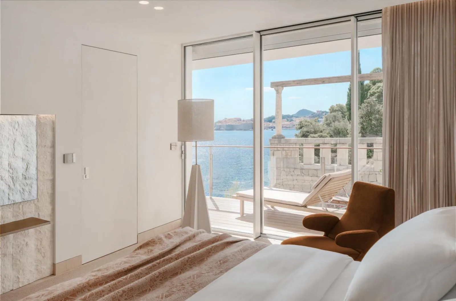 View (from property/room), Bed in Villa Dubrovnik