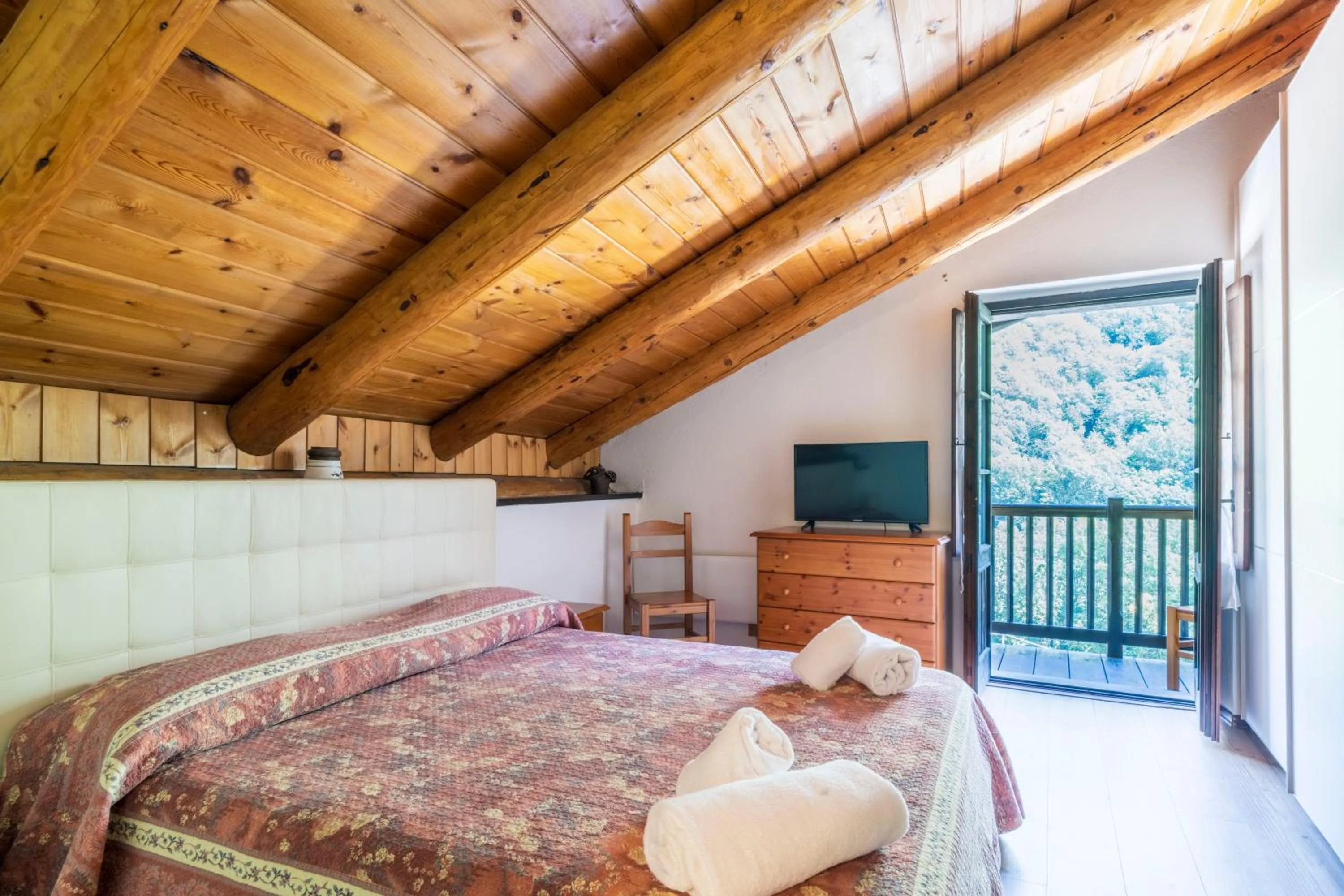 Bed in Residence Covalou