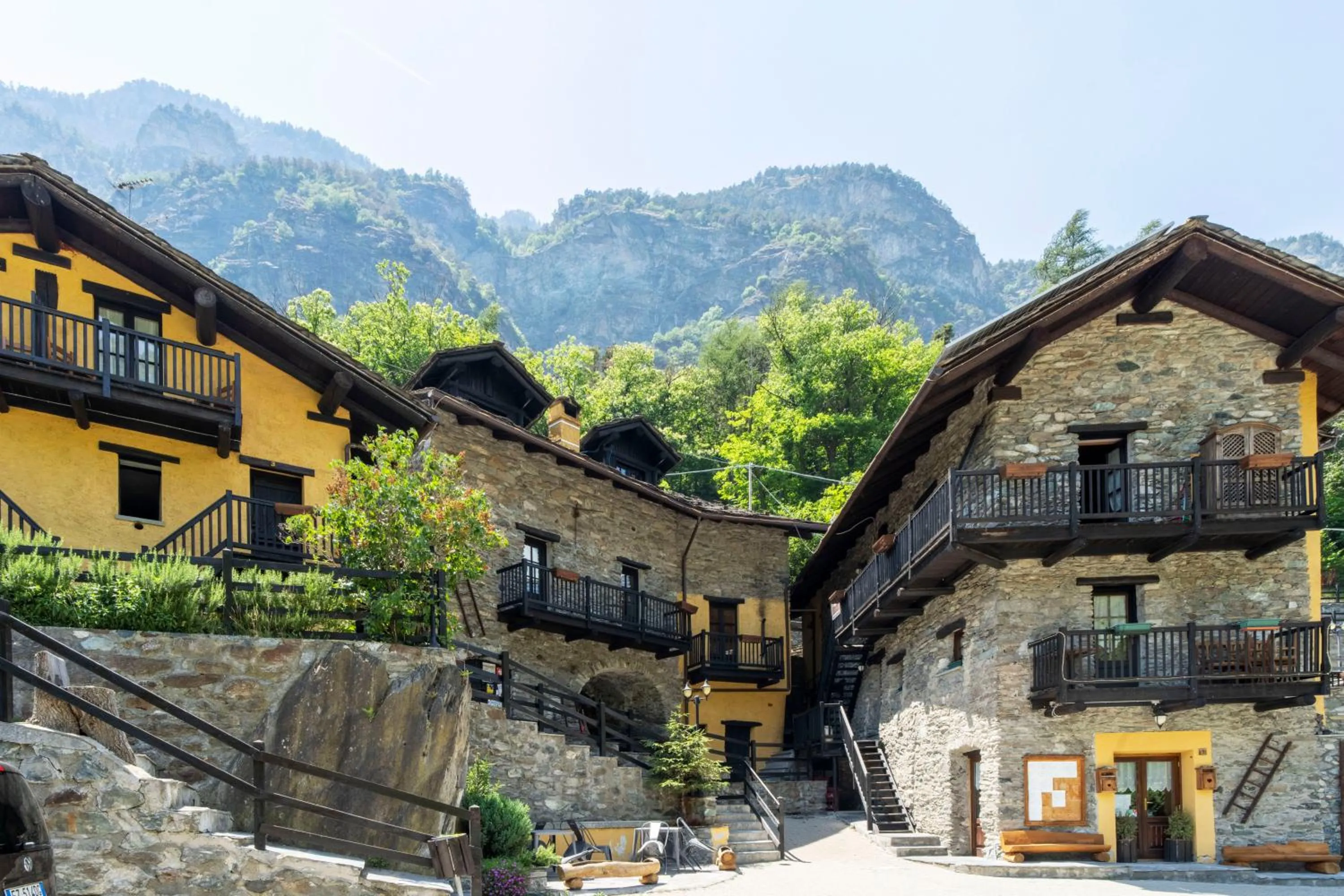 Property building in Residence Covalou