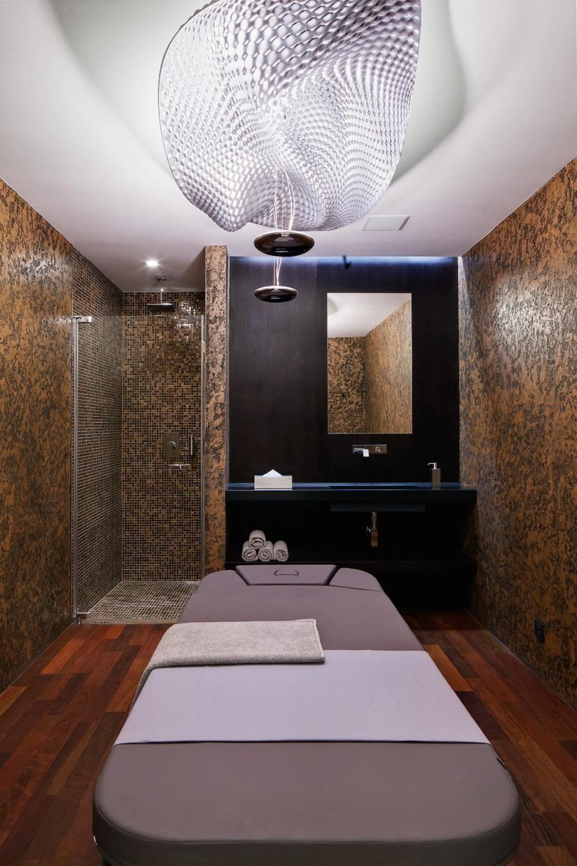 Massage, Bed in Miura Hotel