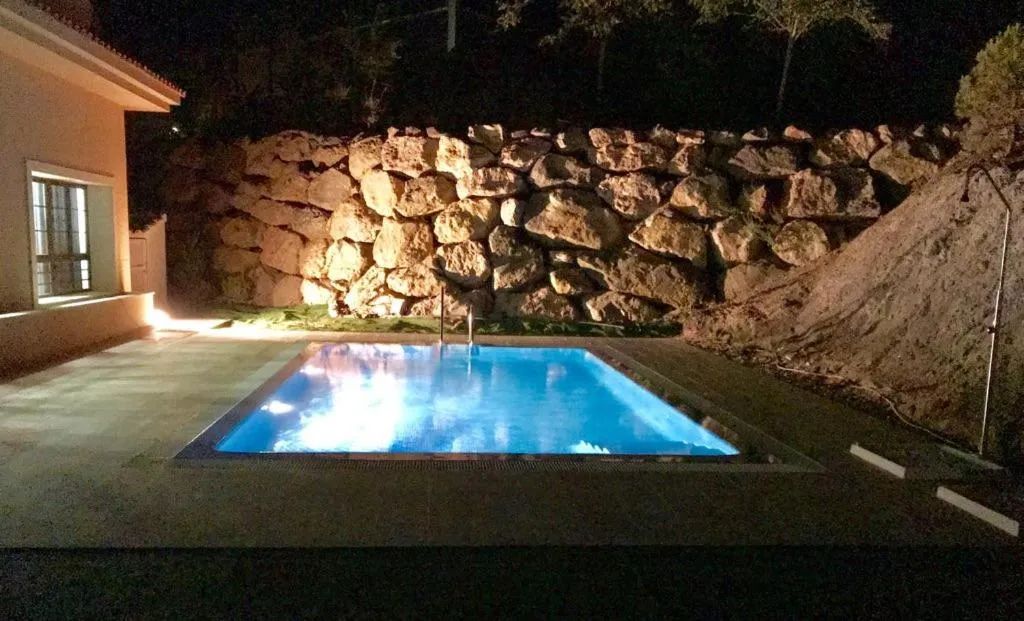 Swimming pool in Hostel Águilas Isla del Fraile