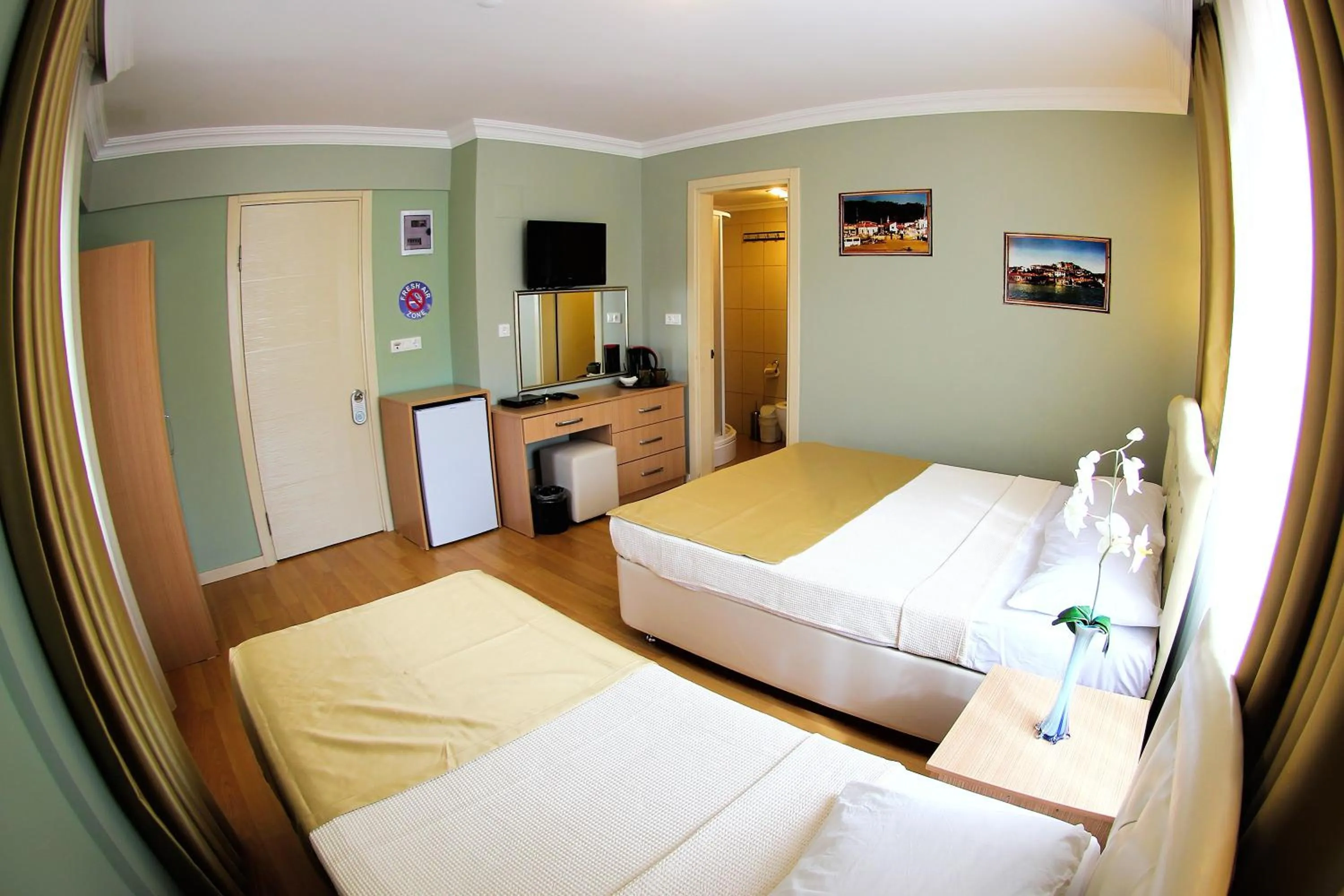 Photo of the whole room, Bed in Hotel Dost