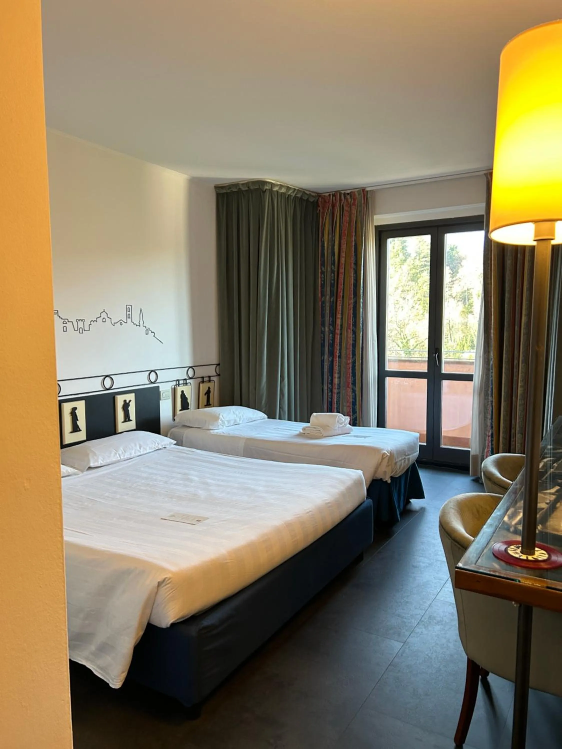 Bedroom, Bed in Hotel Giò Wine e Jazz Area