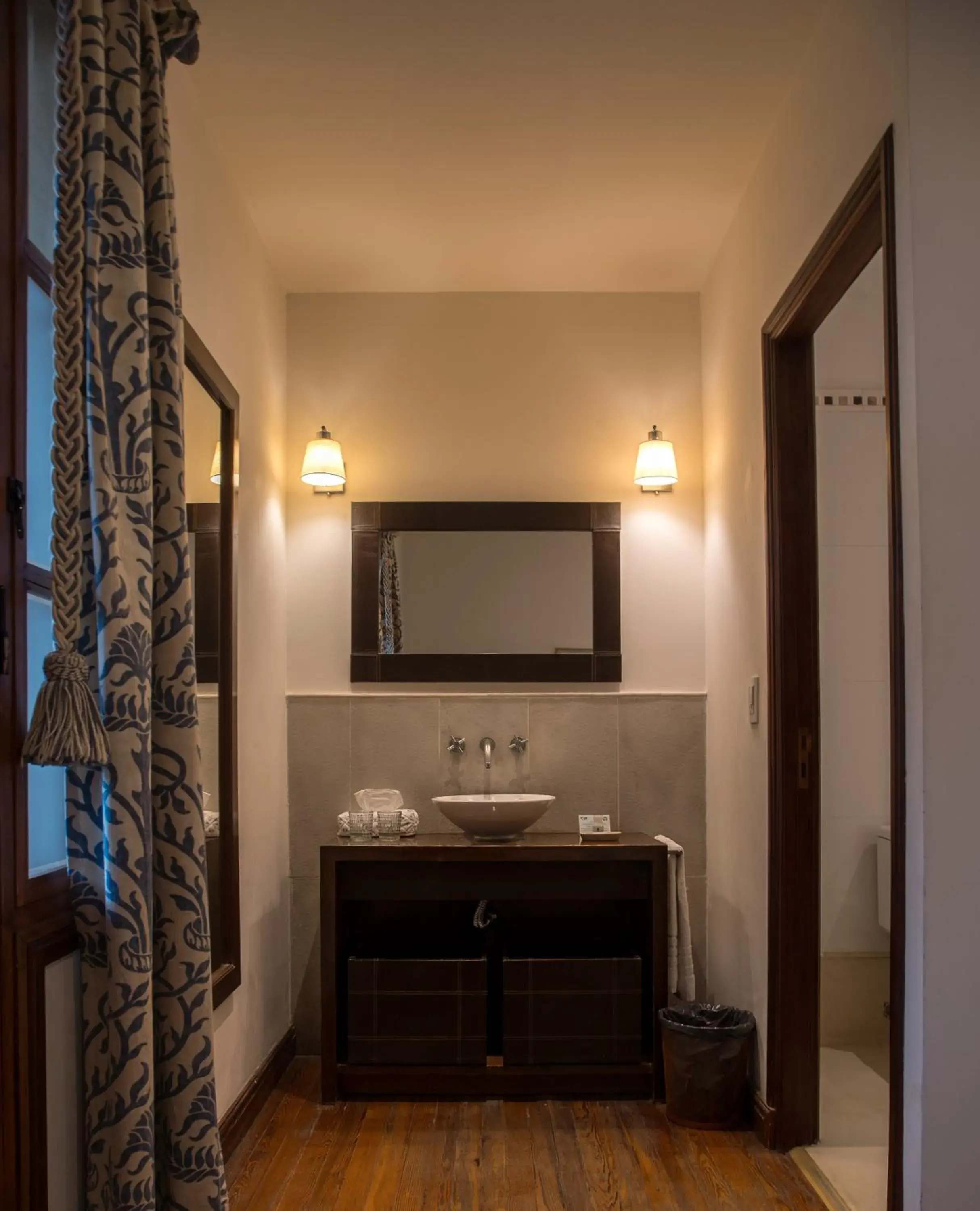 Bathroom in Club Tapiz Bathroom in Club Tapiz