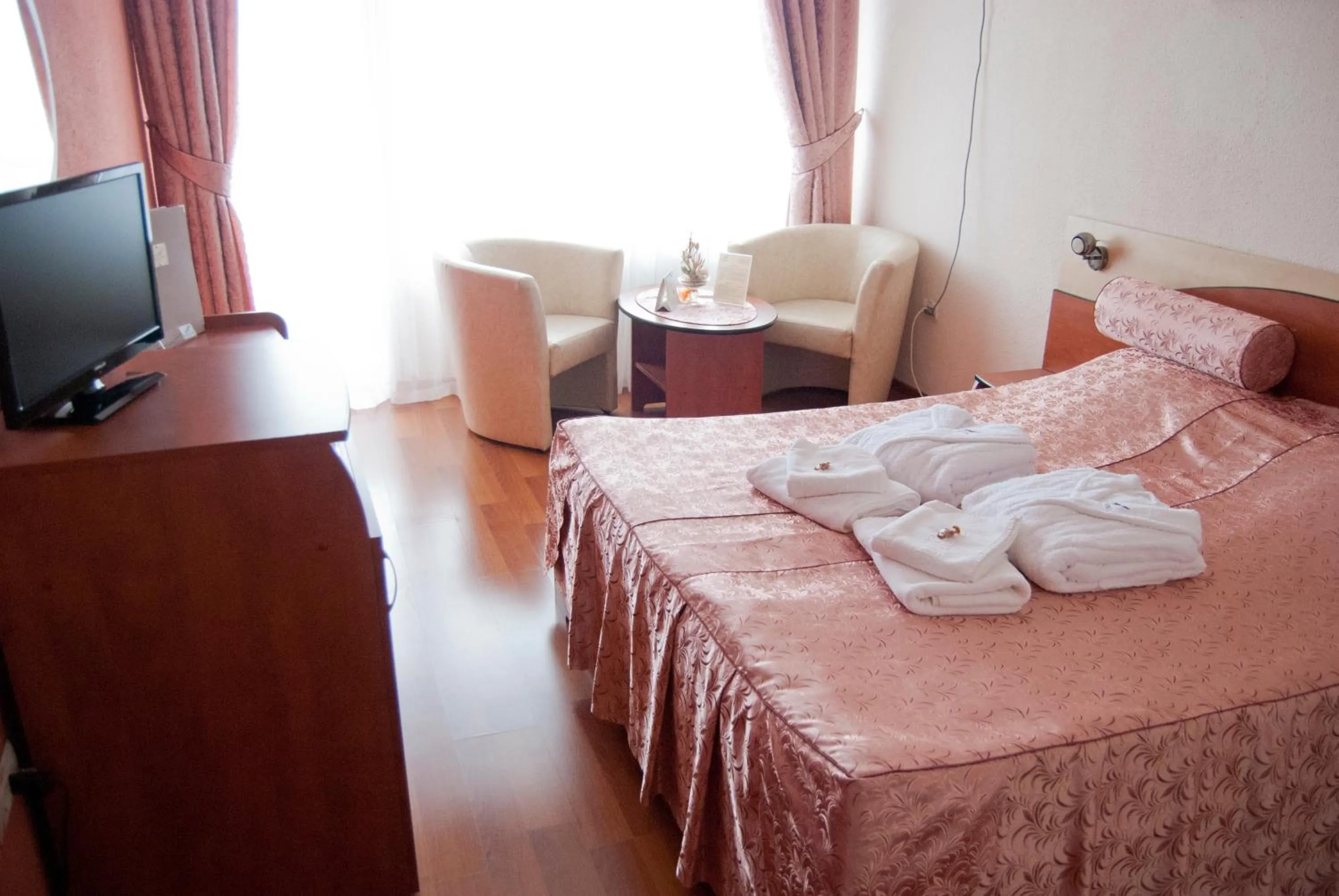 Photo of the whole room in Hotel Paradiso