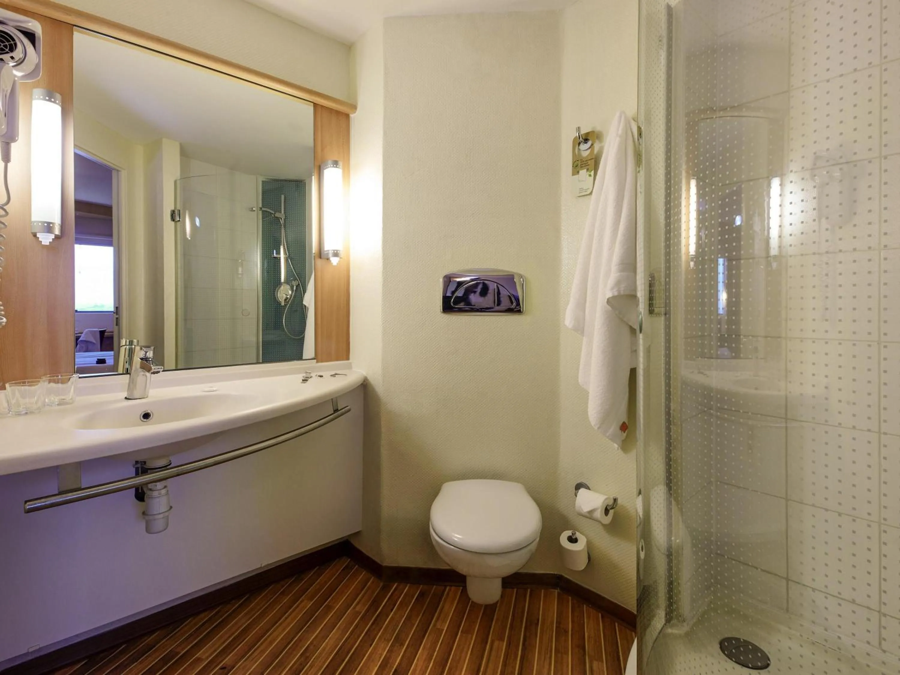 Bedroom in Ibis Antananarivo Ankorondrano