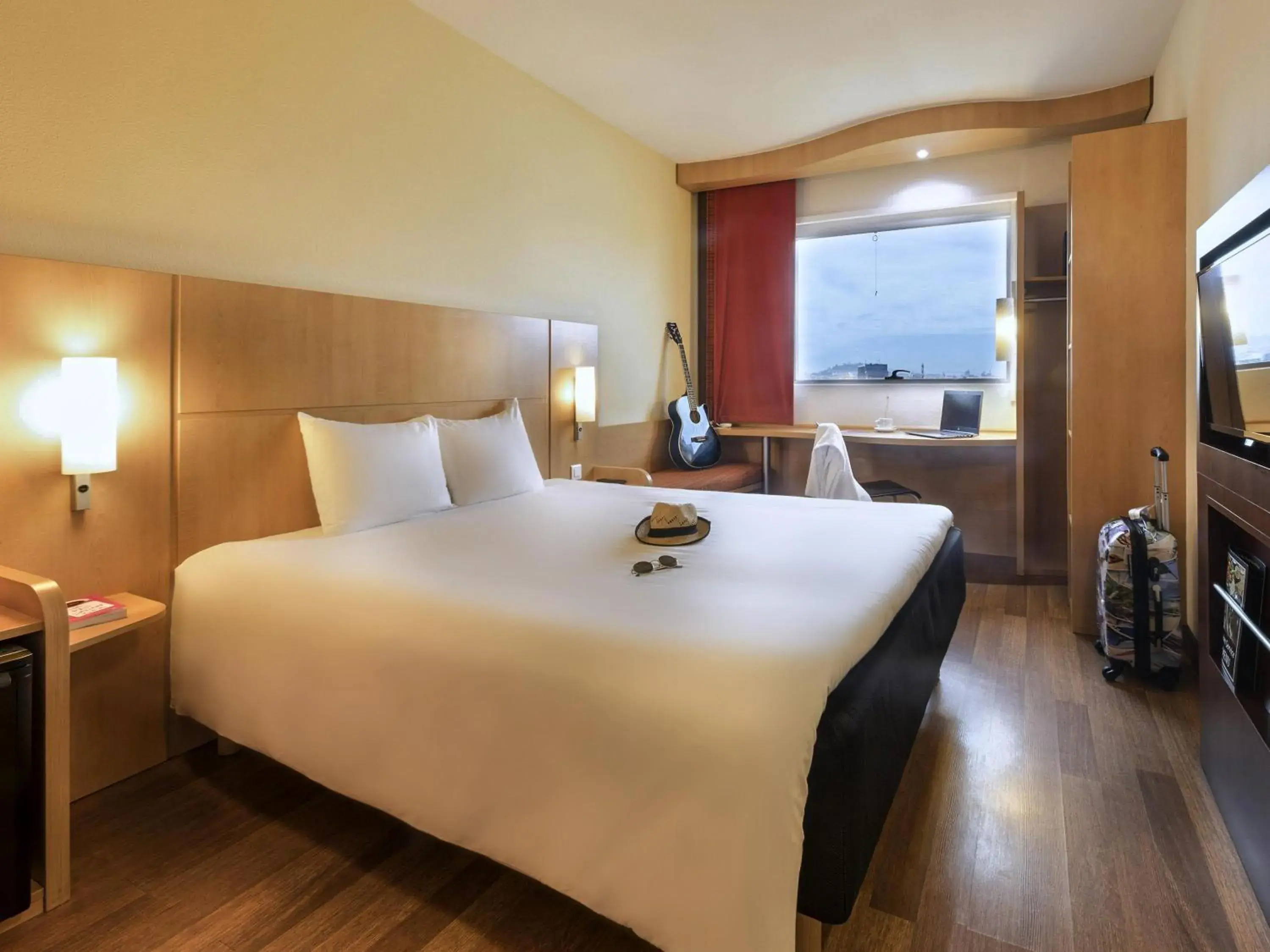 Bedroom, Bed in Ibis Antananarivo Ankorondrano Bedroom, Bed in Ibis Antananarivo Ankorondrano