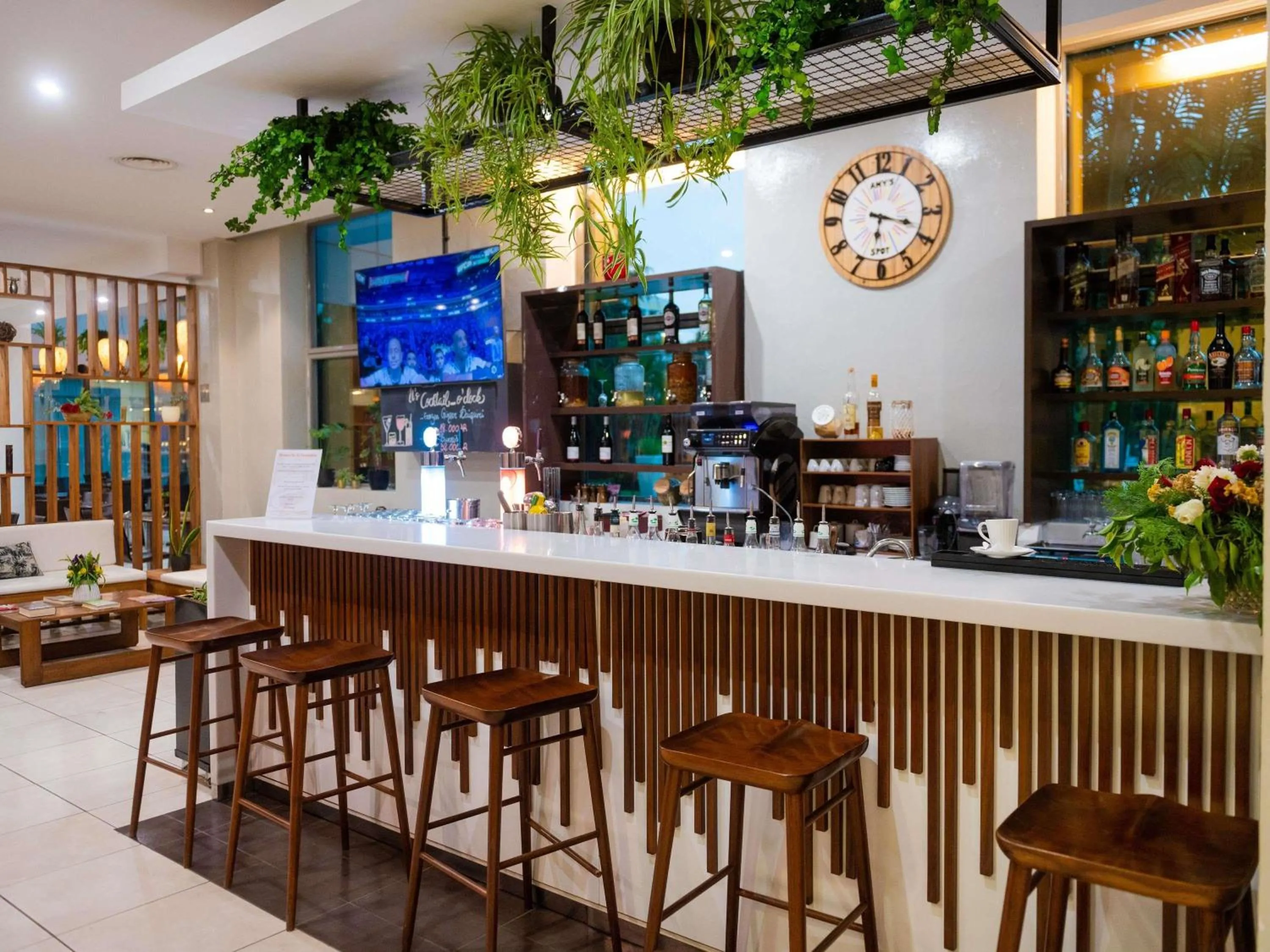 Lounge or bar in Ibis Antananarivo Ankorondrano