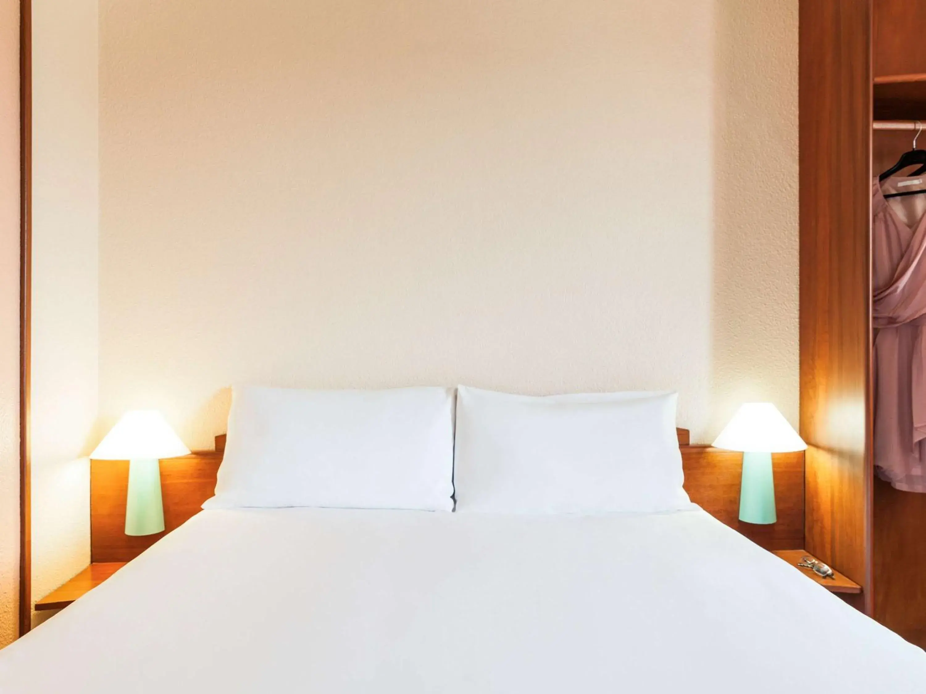Photo of the whole room, Bed in ibis Douala Photo of the whole room, Bed in ibis Douala