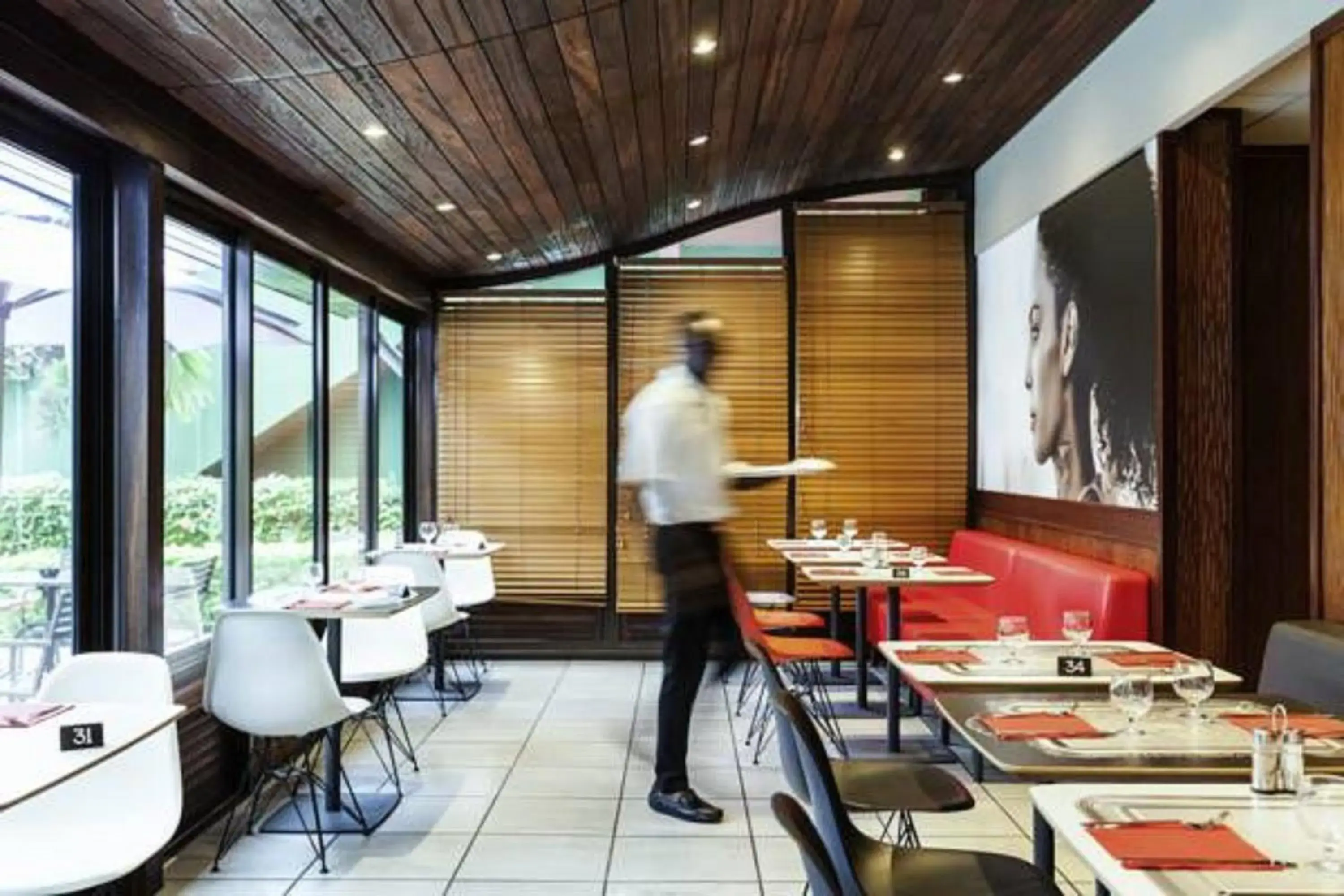 Restaurant/places to eat in ibis Douala Restaurant/places to eat in ibis Douala