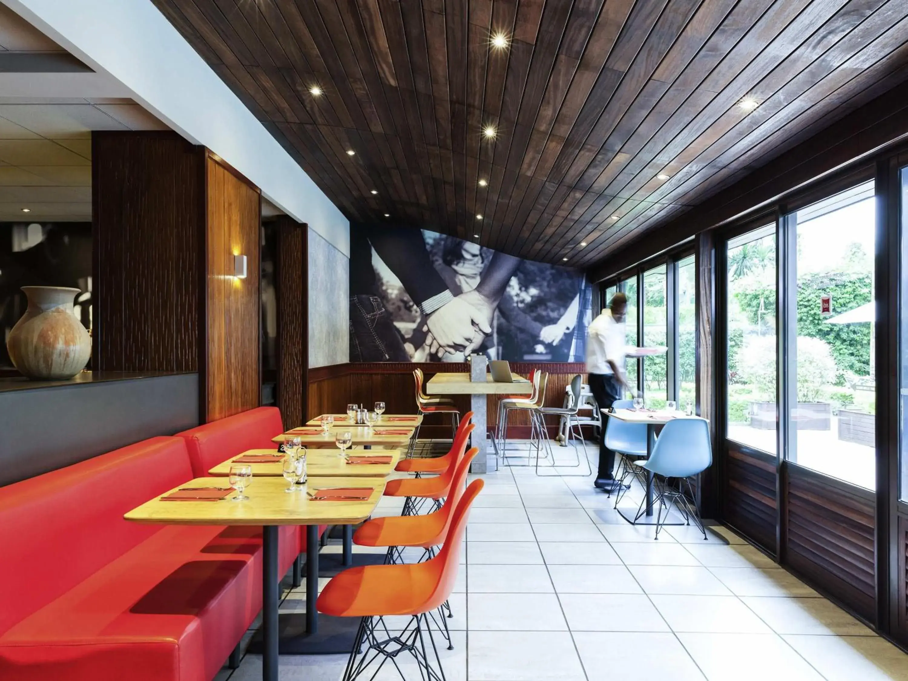 Restaurant/places to eat in ibis Douala Restaurant/places to eat in ibis Douala