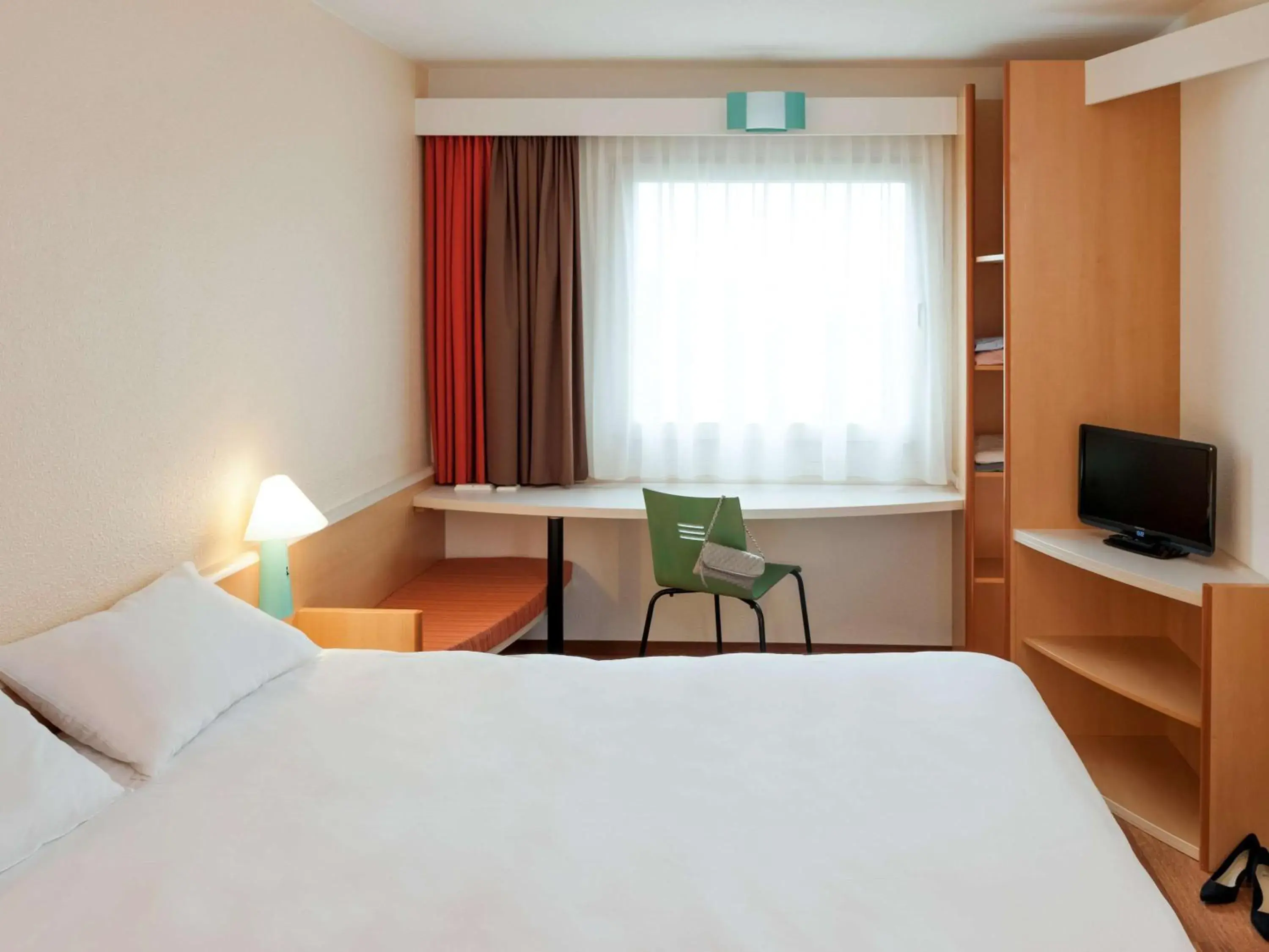 Bed in ibis Douala Bed in ibis Douala