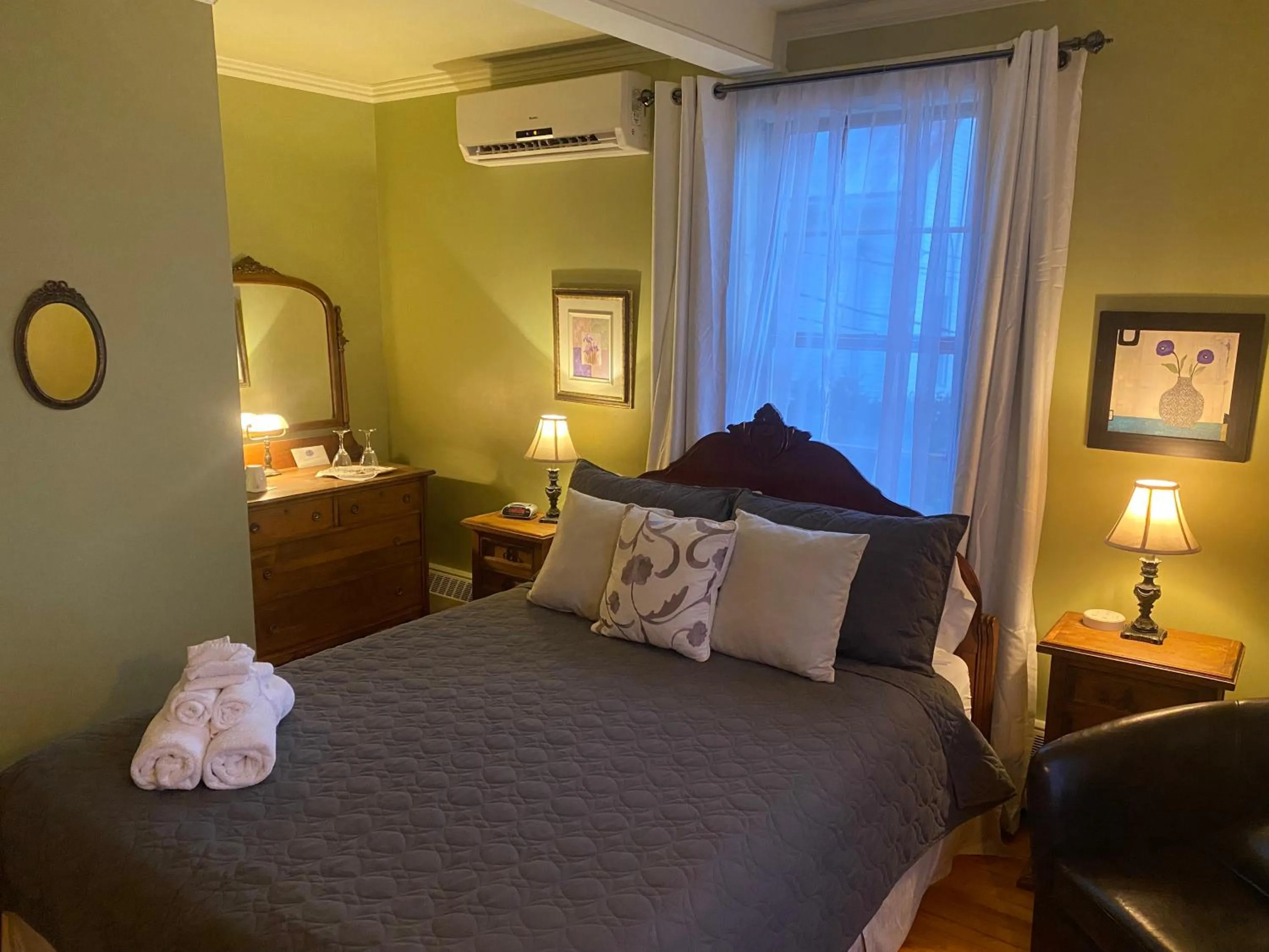 Bed in Au Manoir de la rue Merry