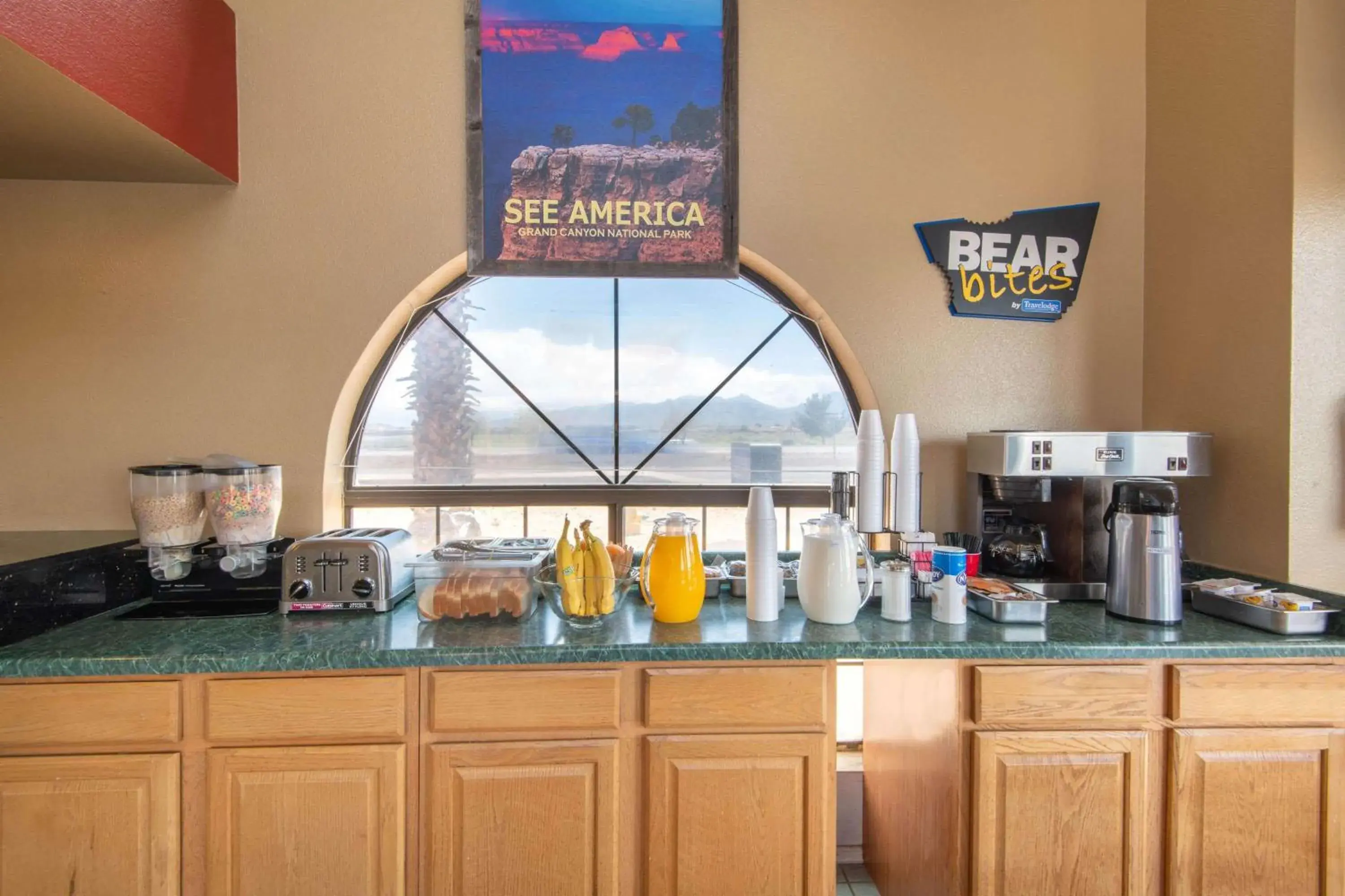 Restaurant/places to eat in Travelodge by Wyndham Kingman Restaurant/places to eat in Travelodge by Wyndham Kingman