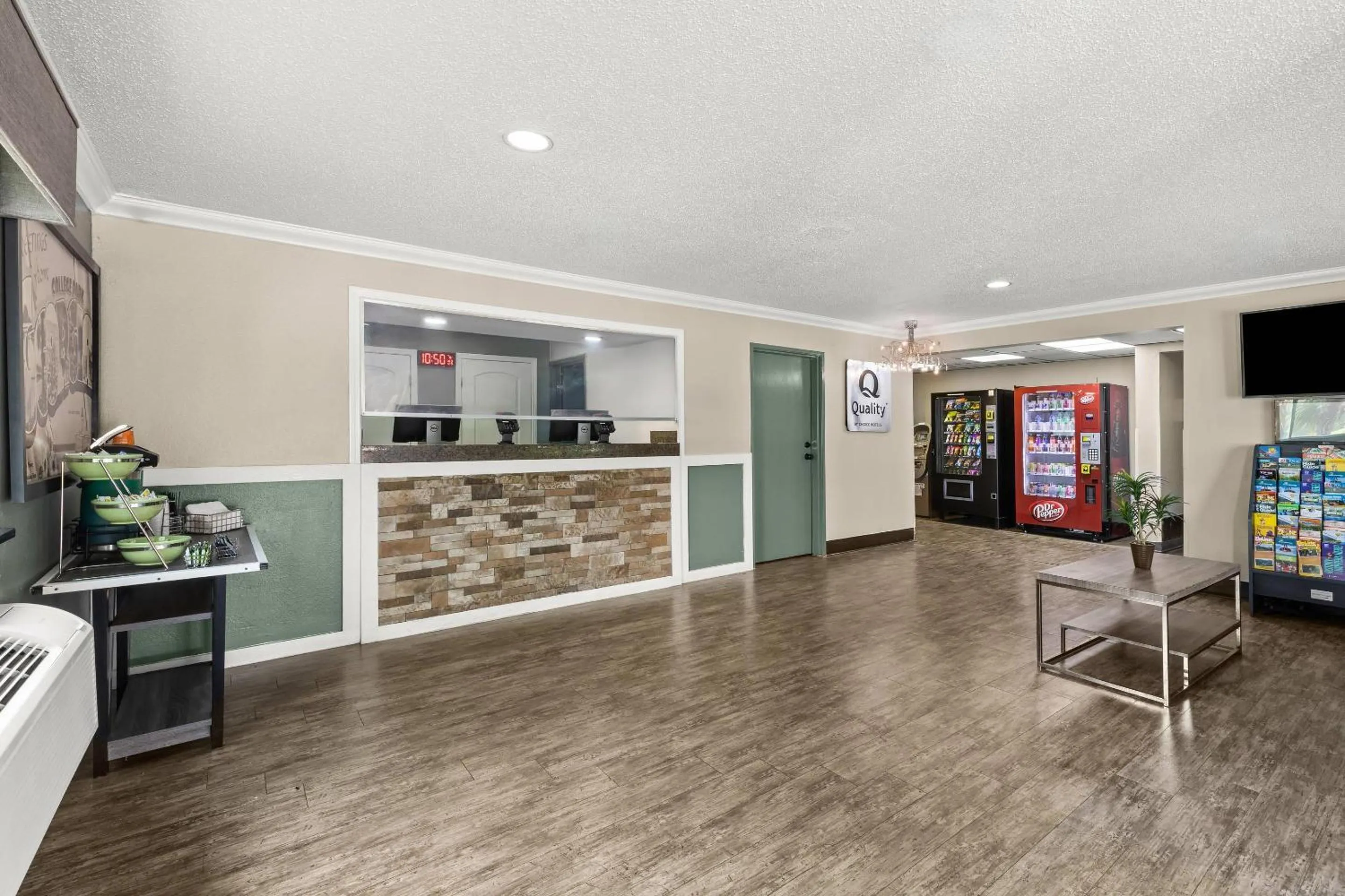 Lobby or reception in Quality Inn Atlanta Airport-Central