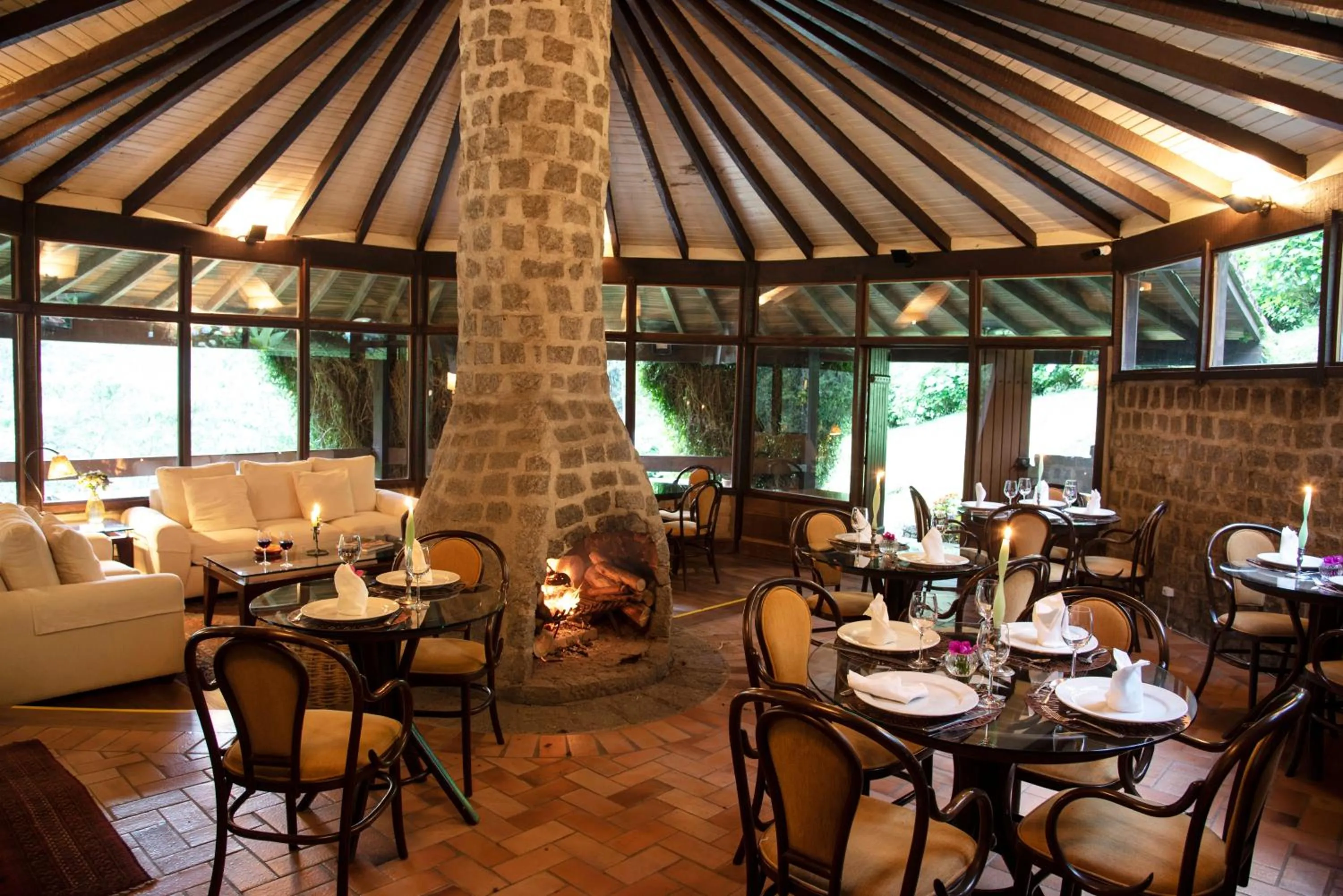 Restaurant/places to eat in Pousada Tijupá