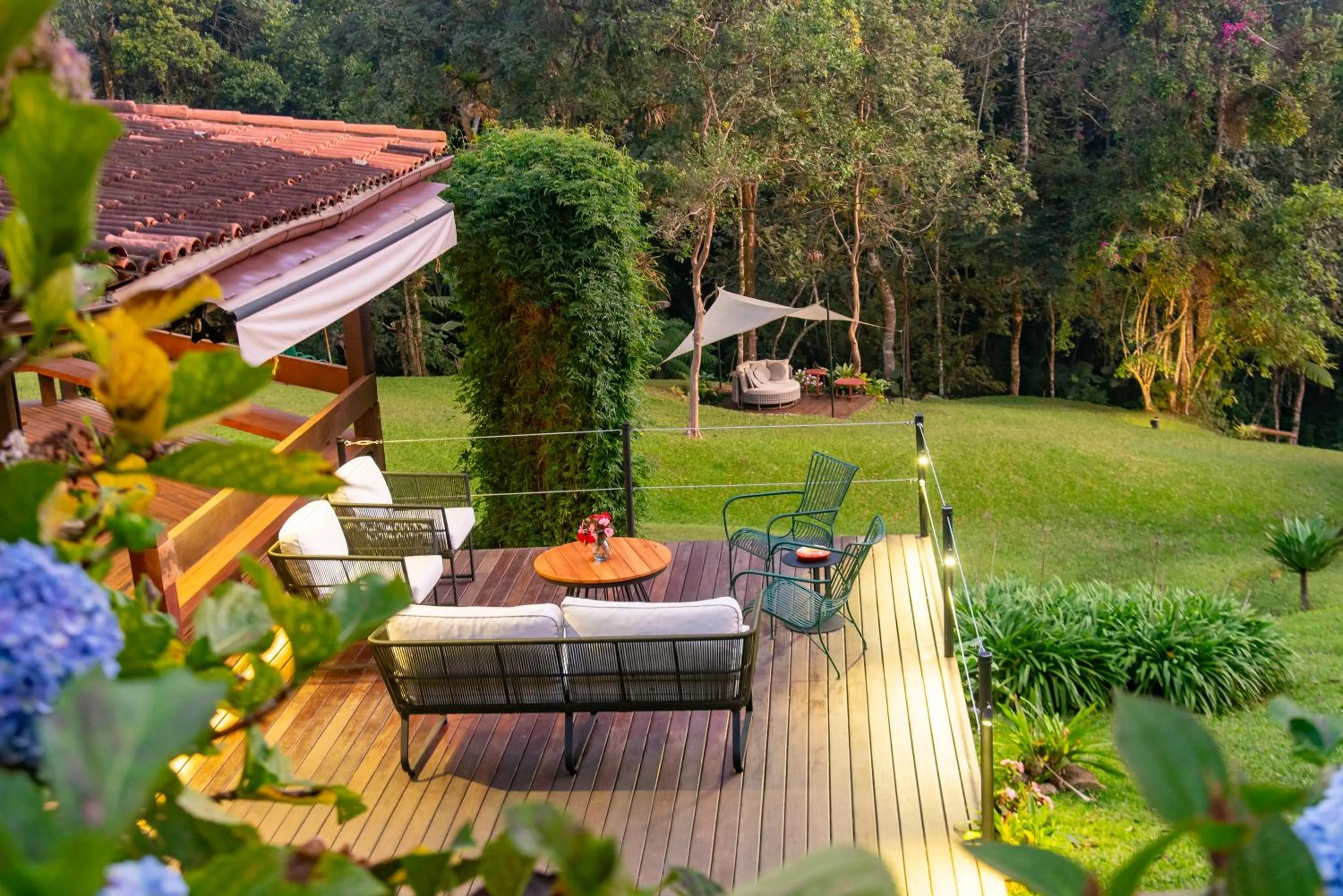 Seating area in Pousada Tijupá