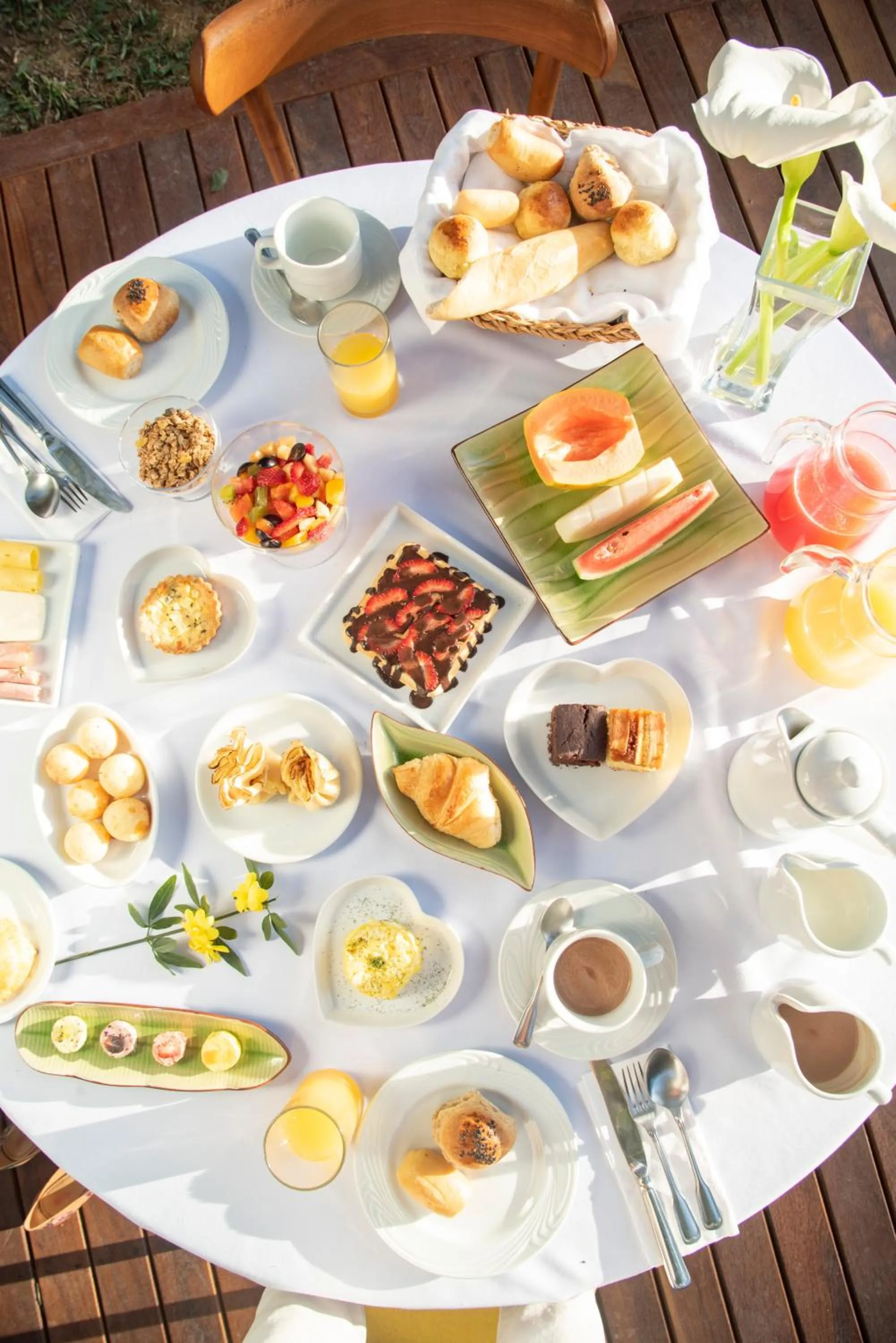 Breakfast in Pousada Tijupá